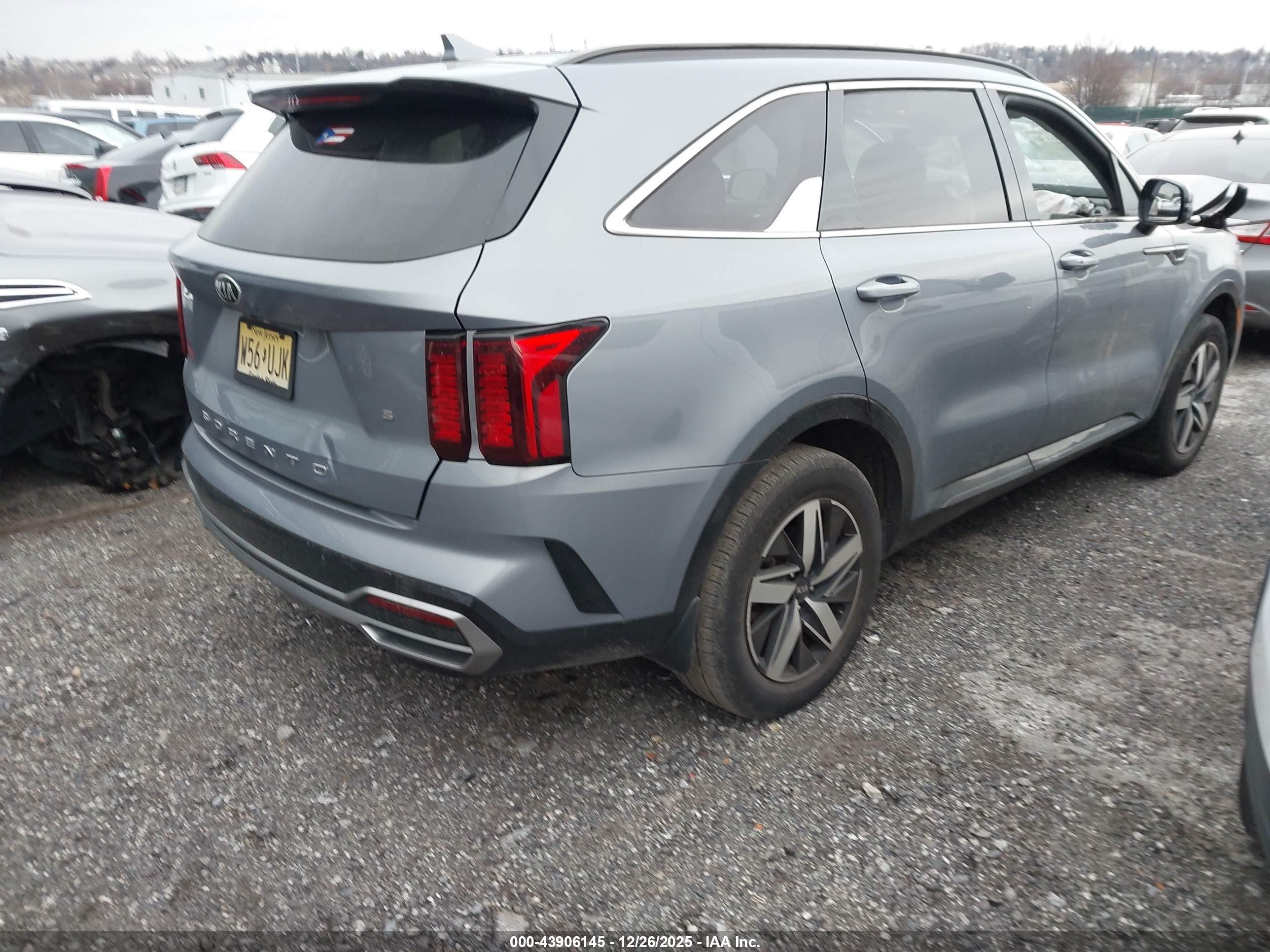 KIA SORENTO image 4
