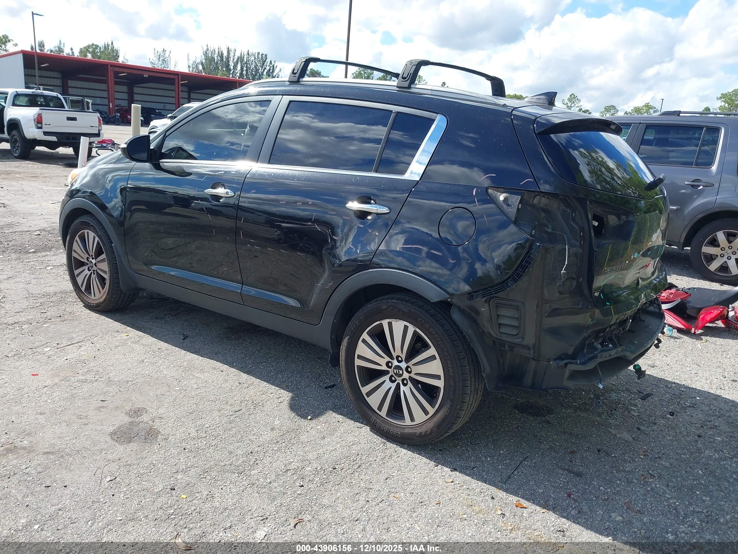 KIA SPORTAGE image 3