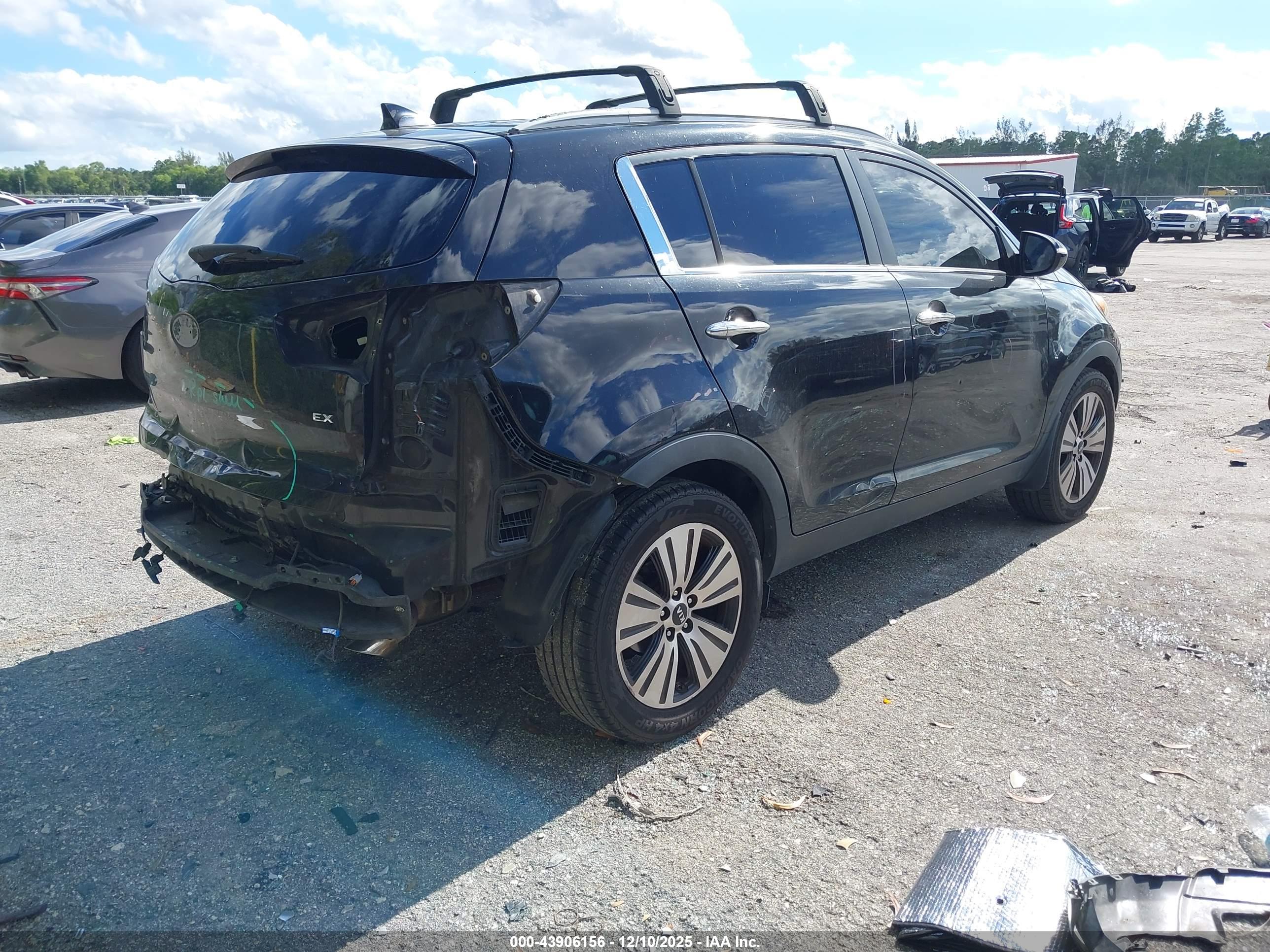 KIA SPORTAGE image 4