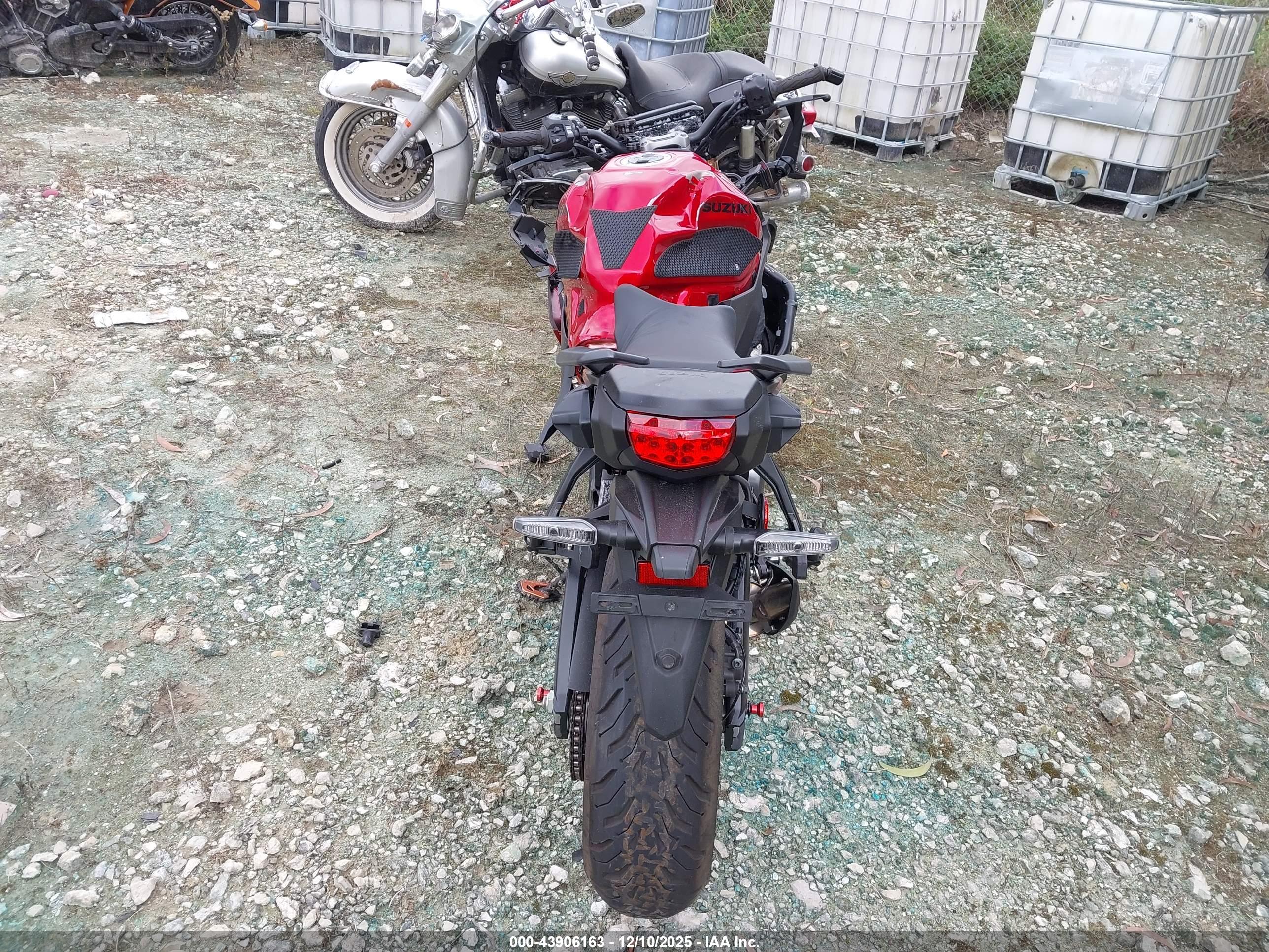 SUZUKI GSX1000 image 6