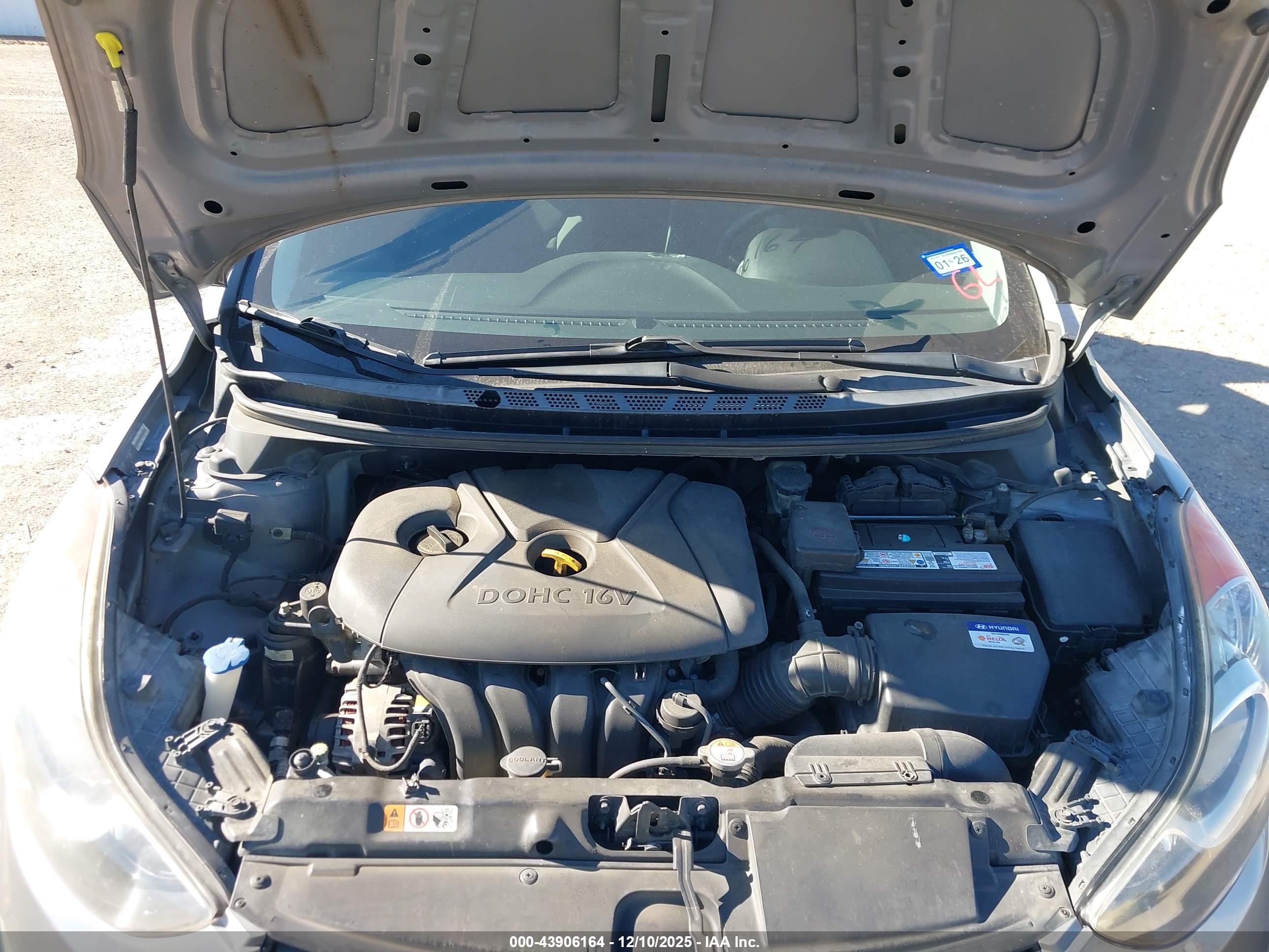 HYUNDAI ELANTRA image 10