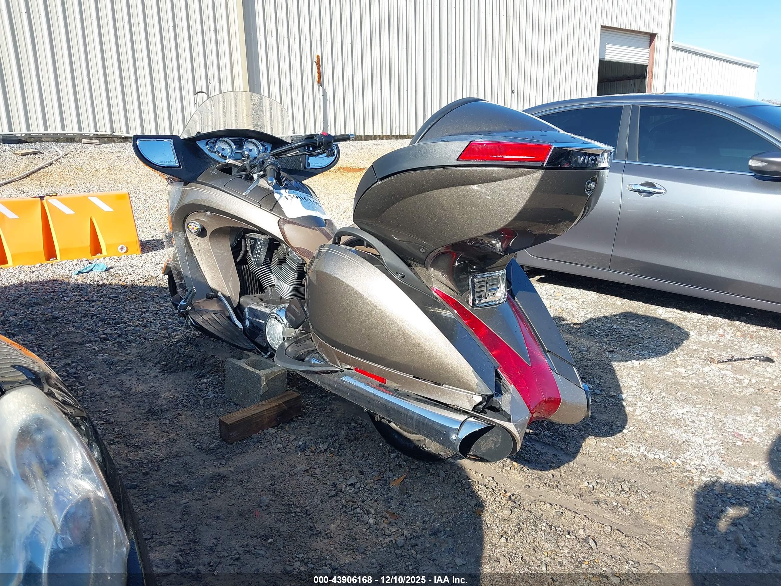 VICTORY MOTORCYCLES image 3