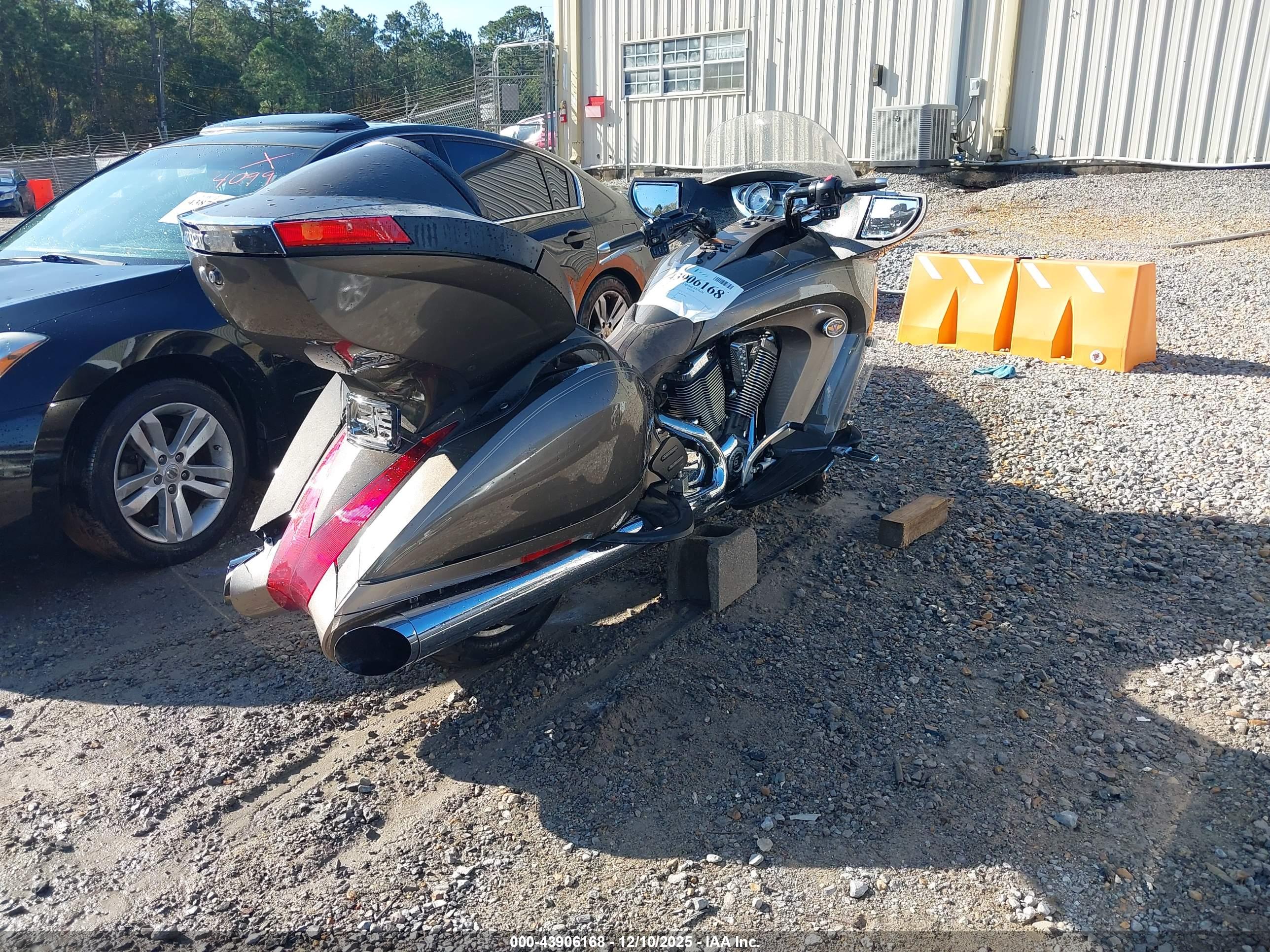 VICTORY MOTORCYCLES image 4