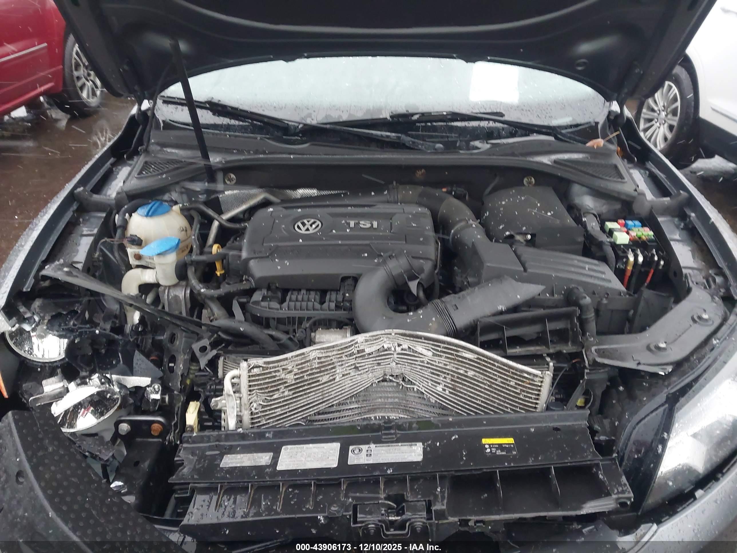 VOLKSWAGEN PASSAT image 10