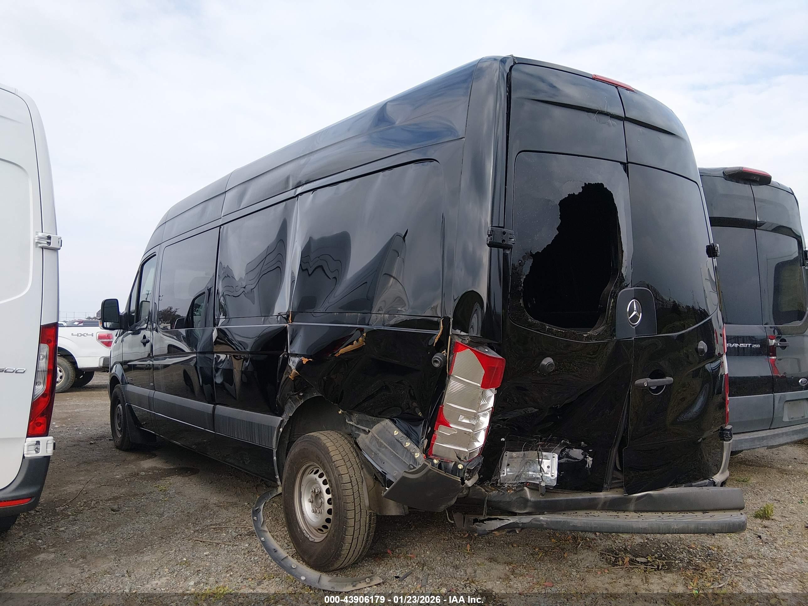 MERCEDES-BENZ SPRINTER image 3