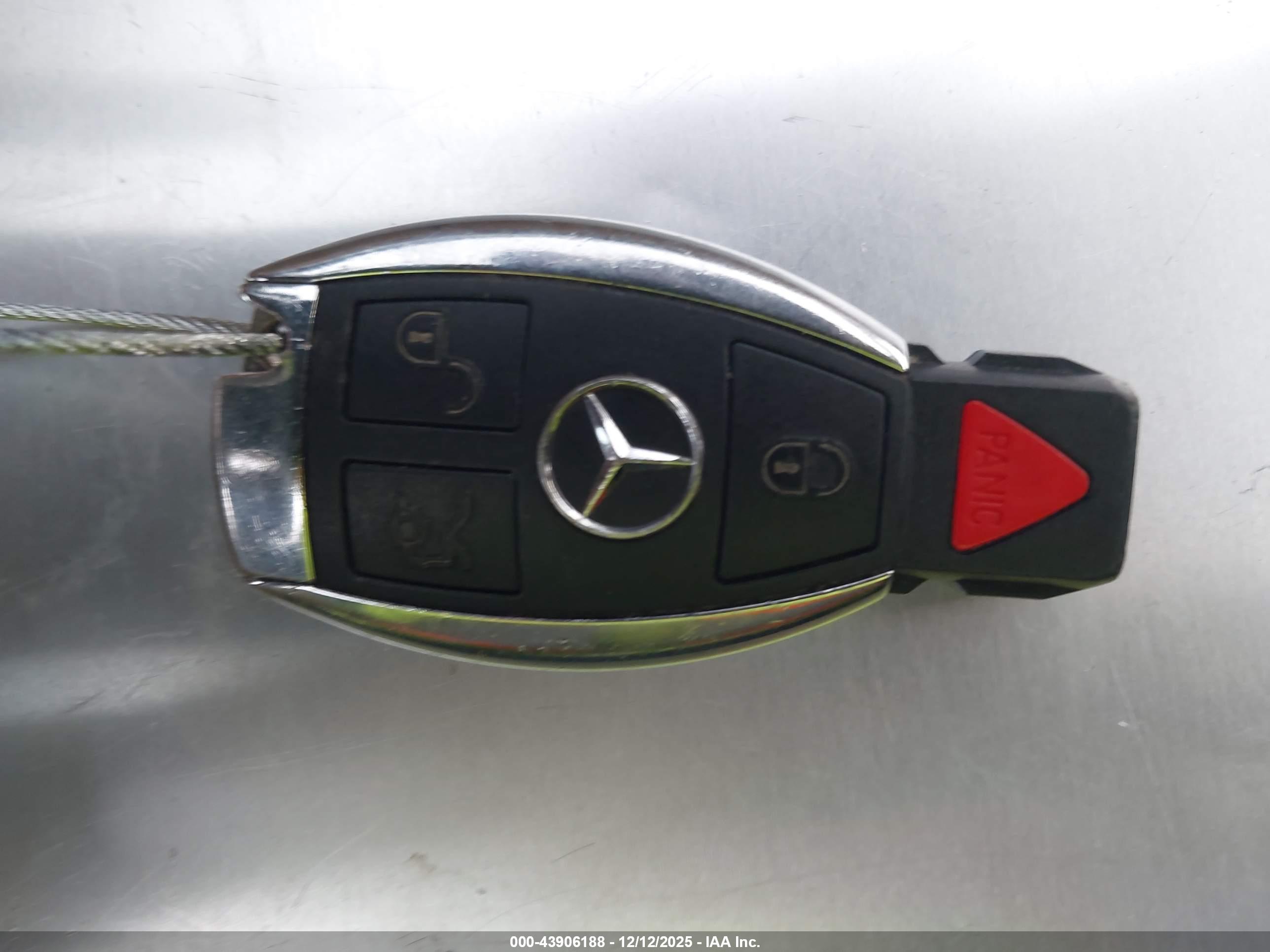 MERCEDES-BENZ S image 11