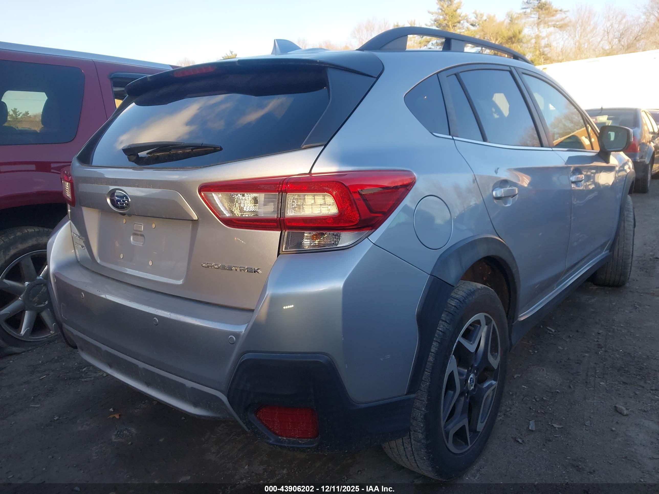 SUBARU CROSSTREK image 4