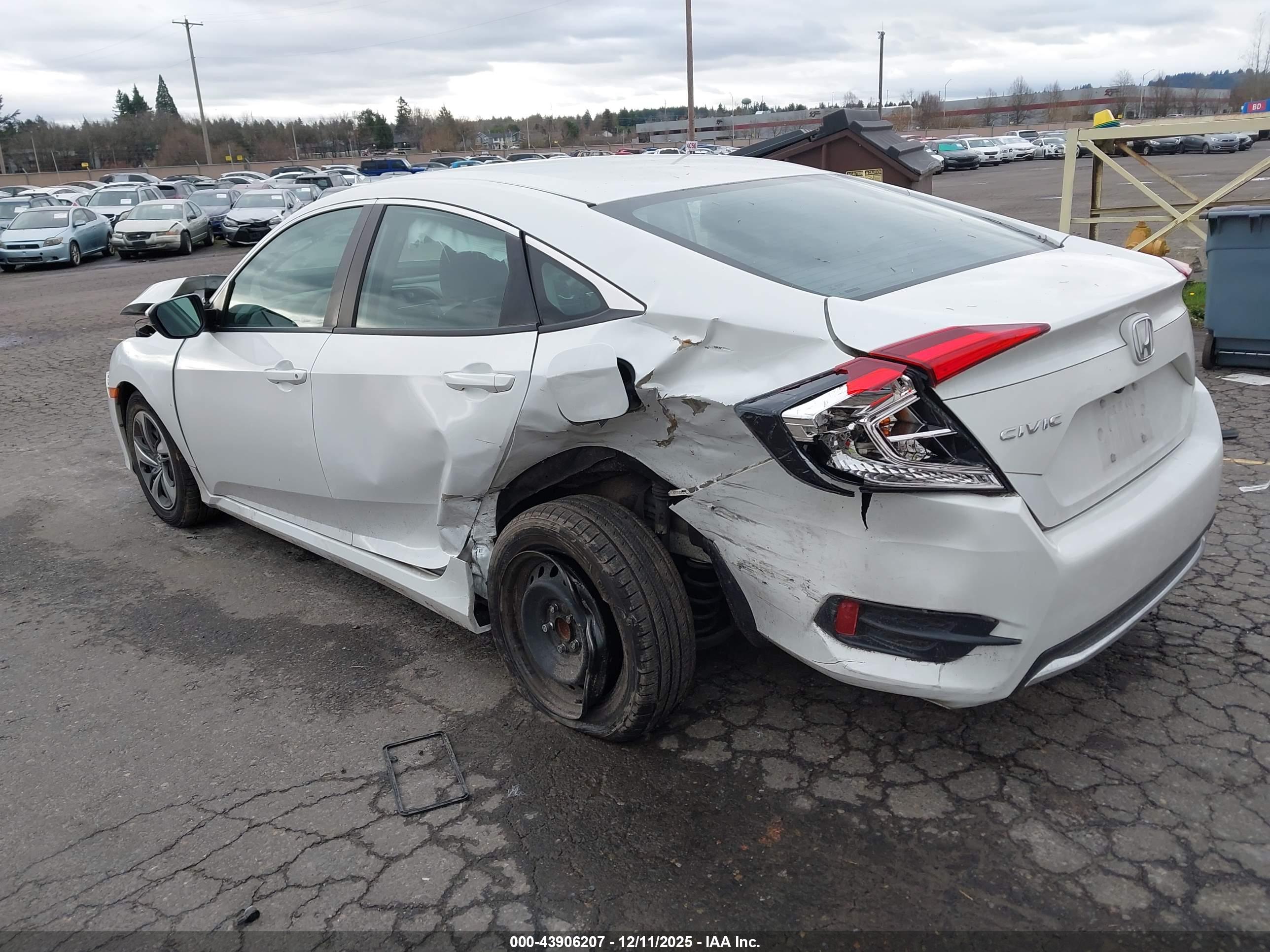 HONDA CIVIC image 3