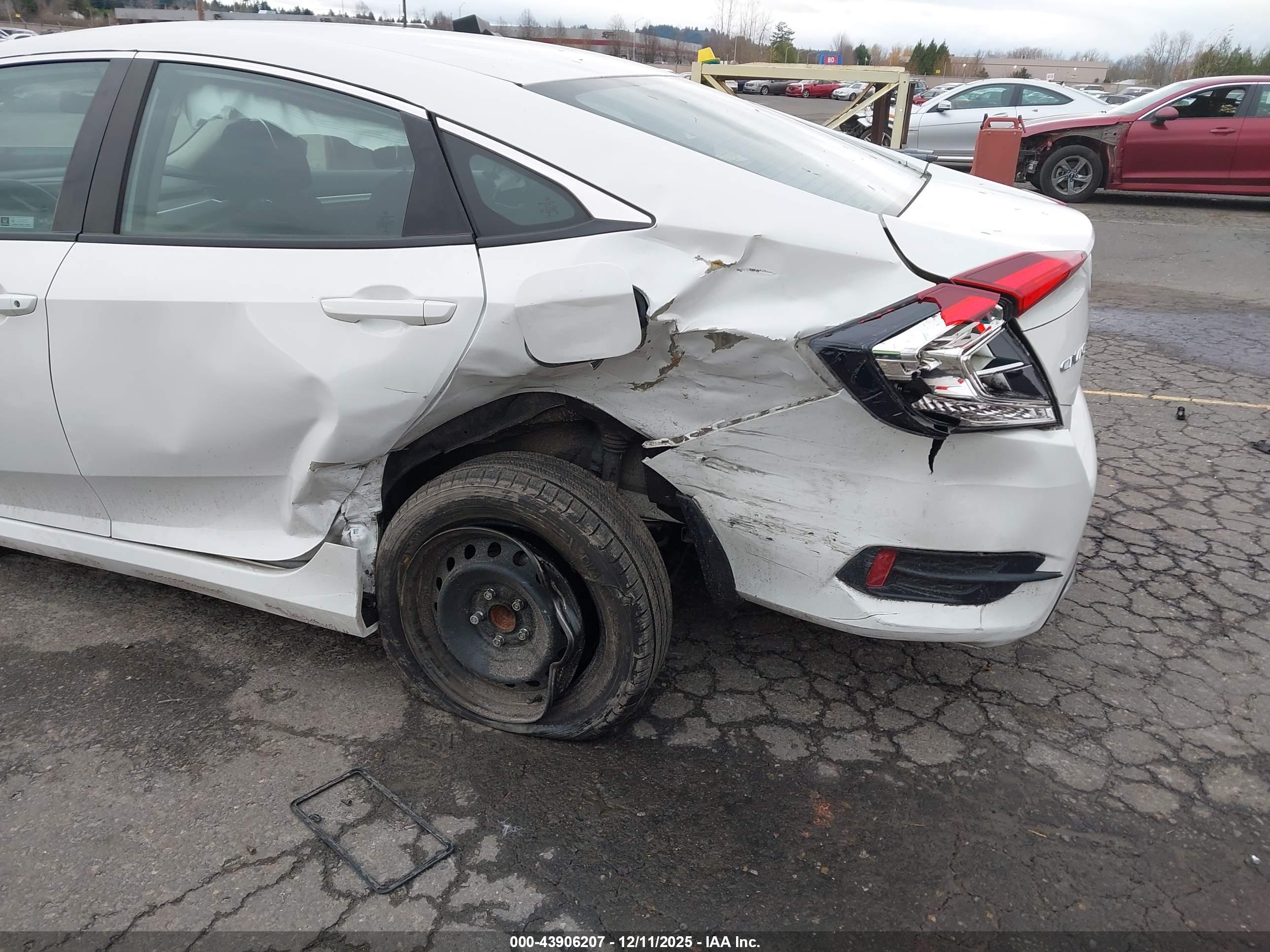 HONDA CIVIC image 6