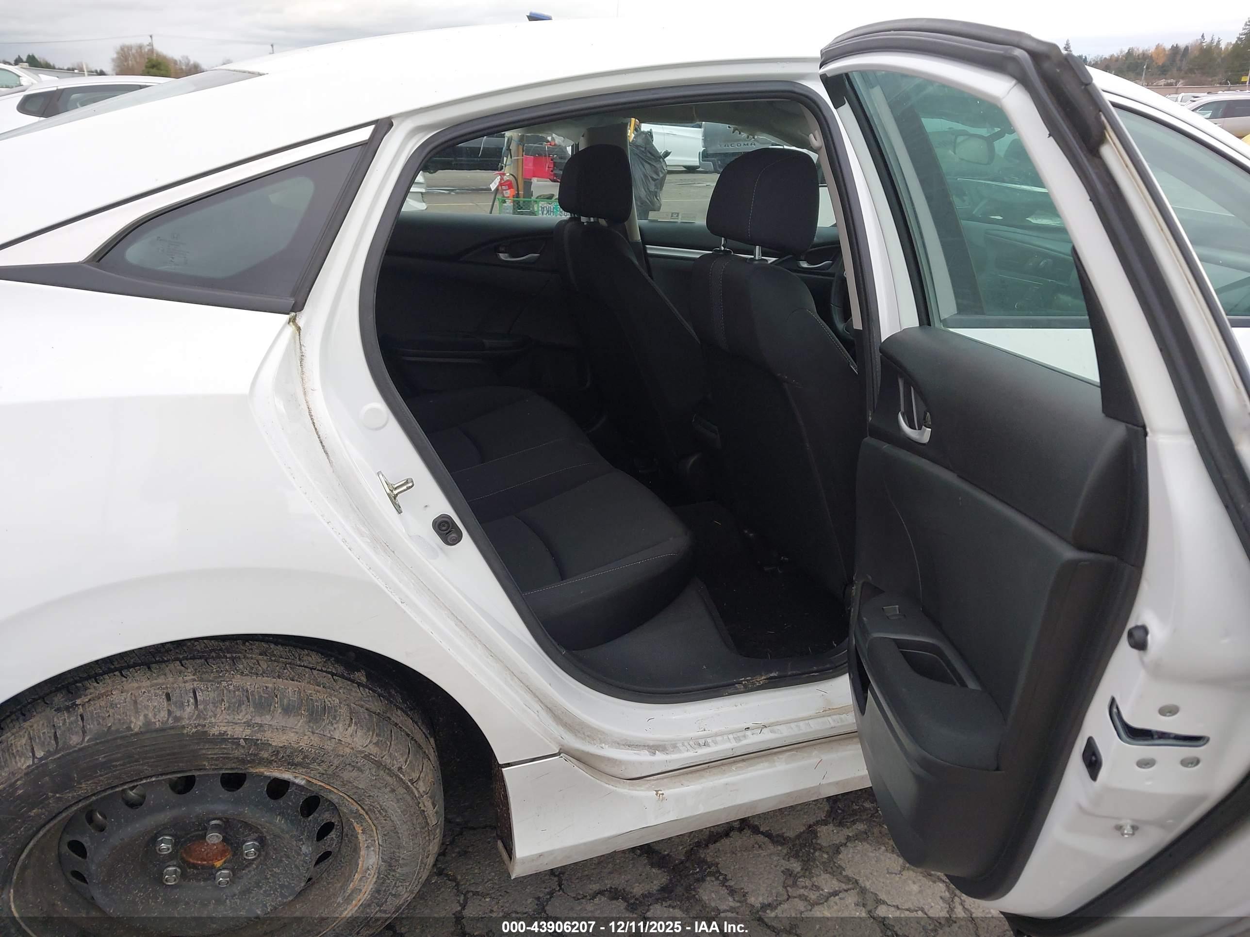 HONDA CIVIC image 8
