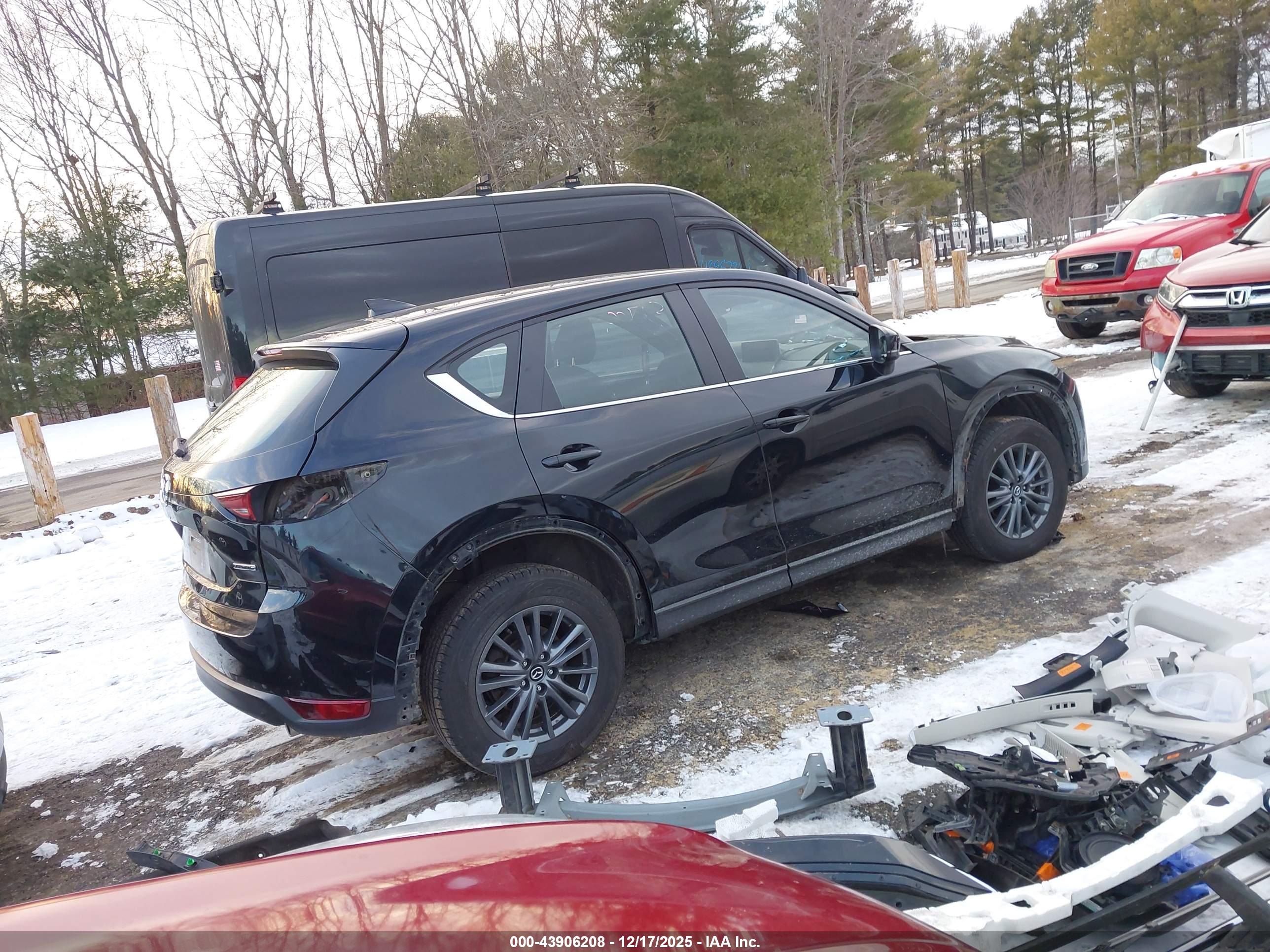 MAZDA CX-5 image 4