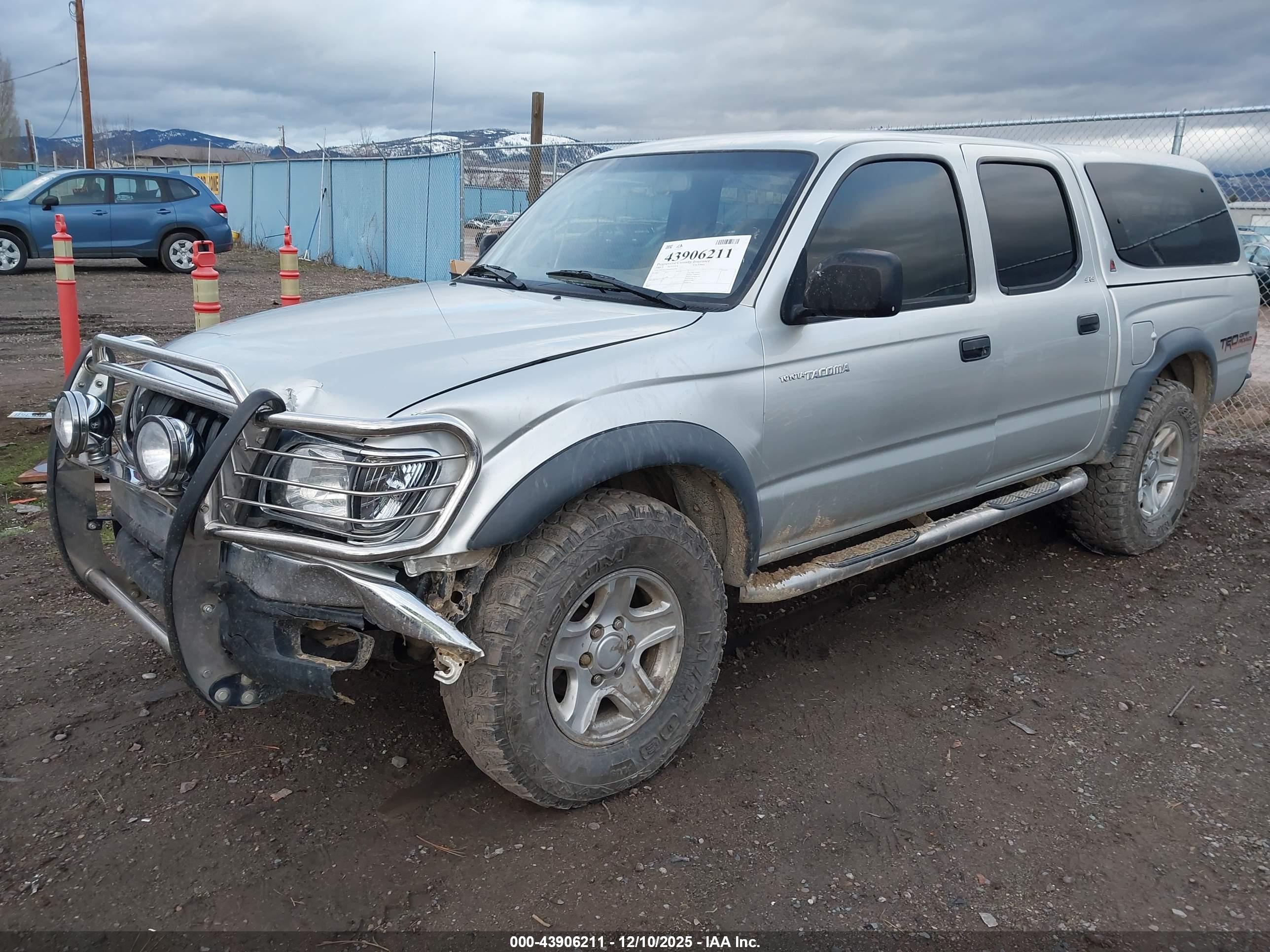 TOYOTA TACOMA image 2