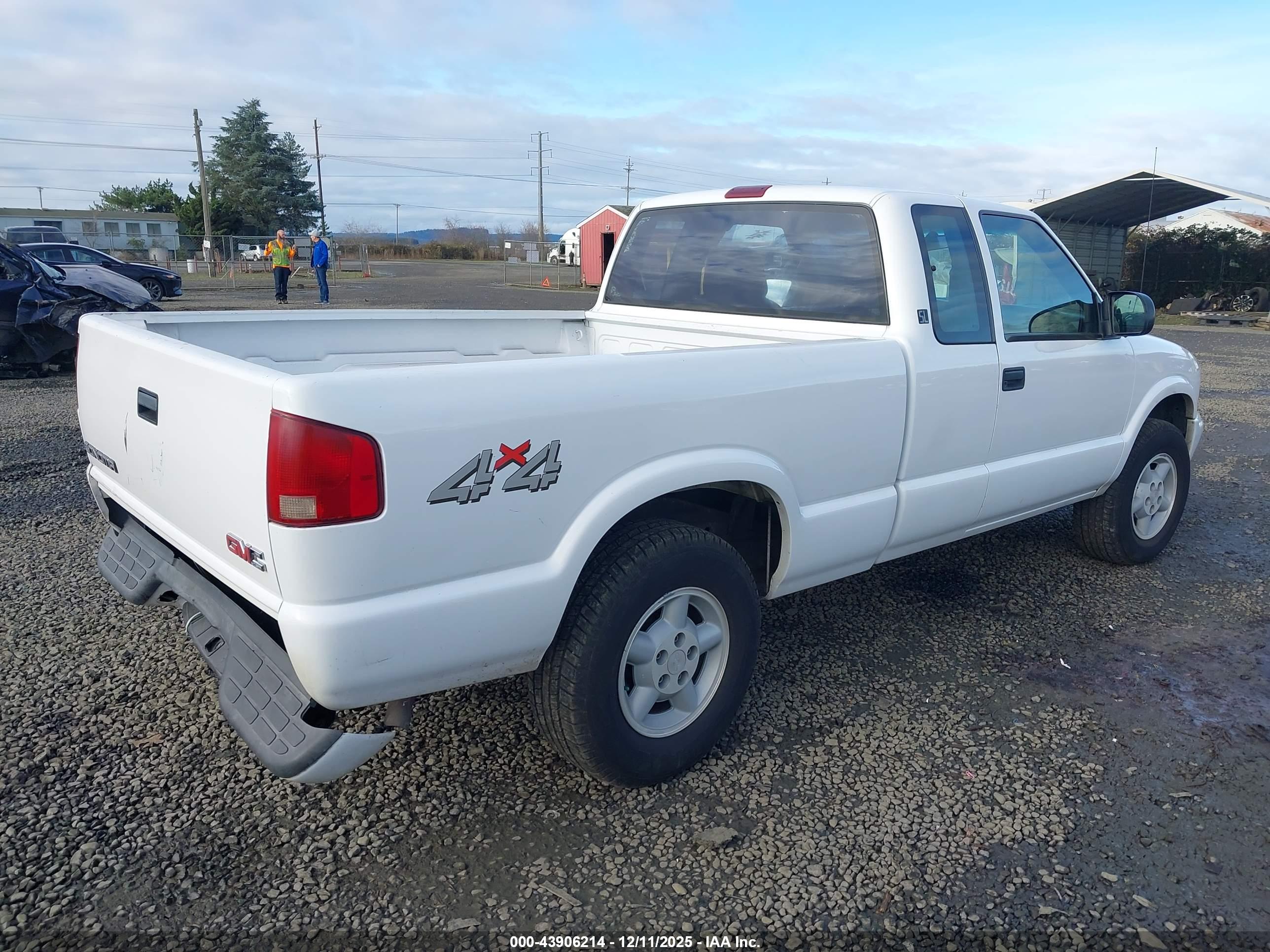 GMC SONOMA image 4