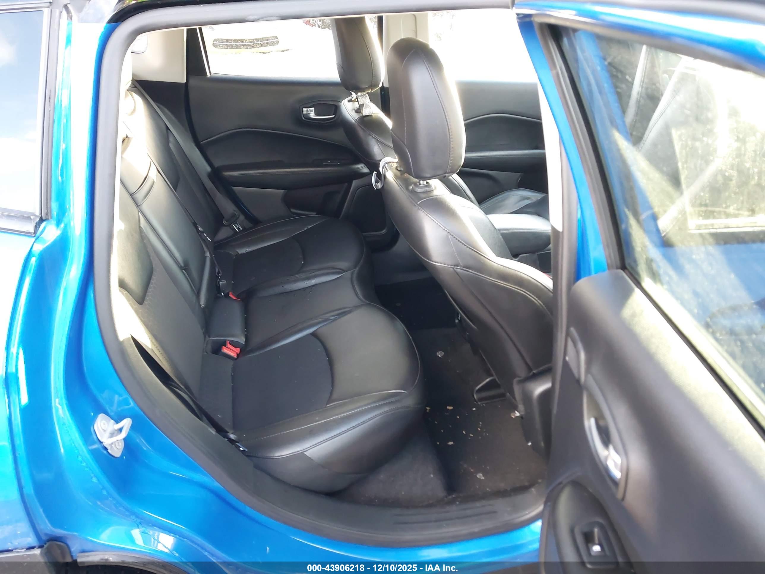 JEEP COMPASS image 8