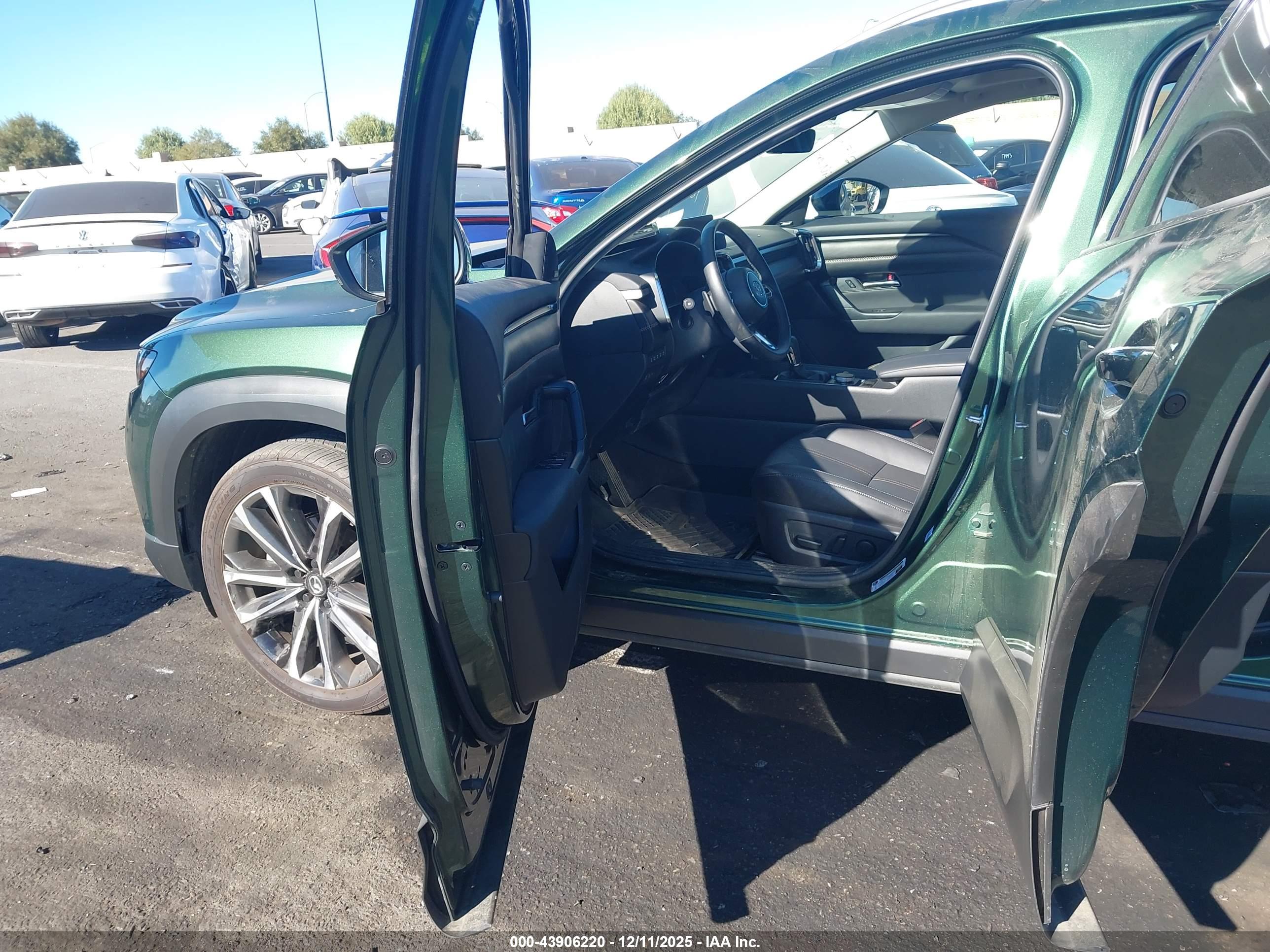 MAZDA CX-50 image 5