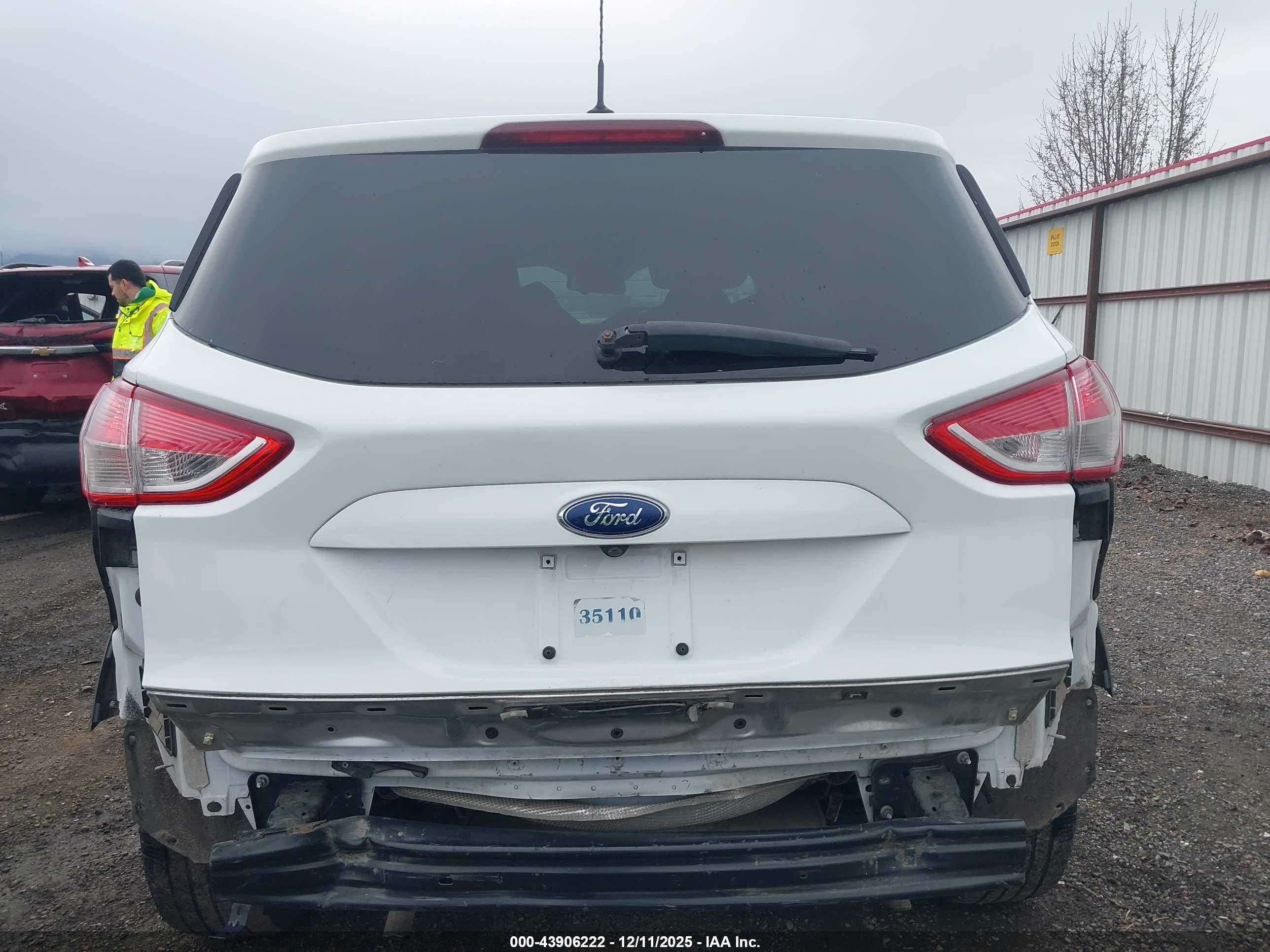 FORD ESCAPE image 6