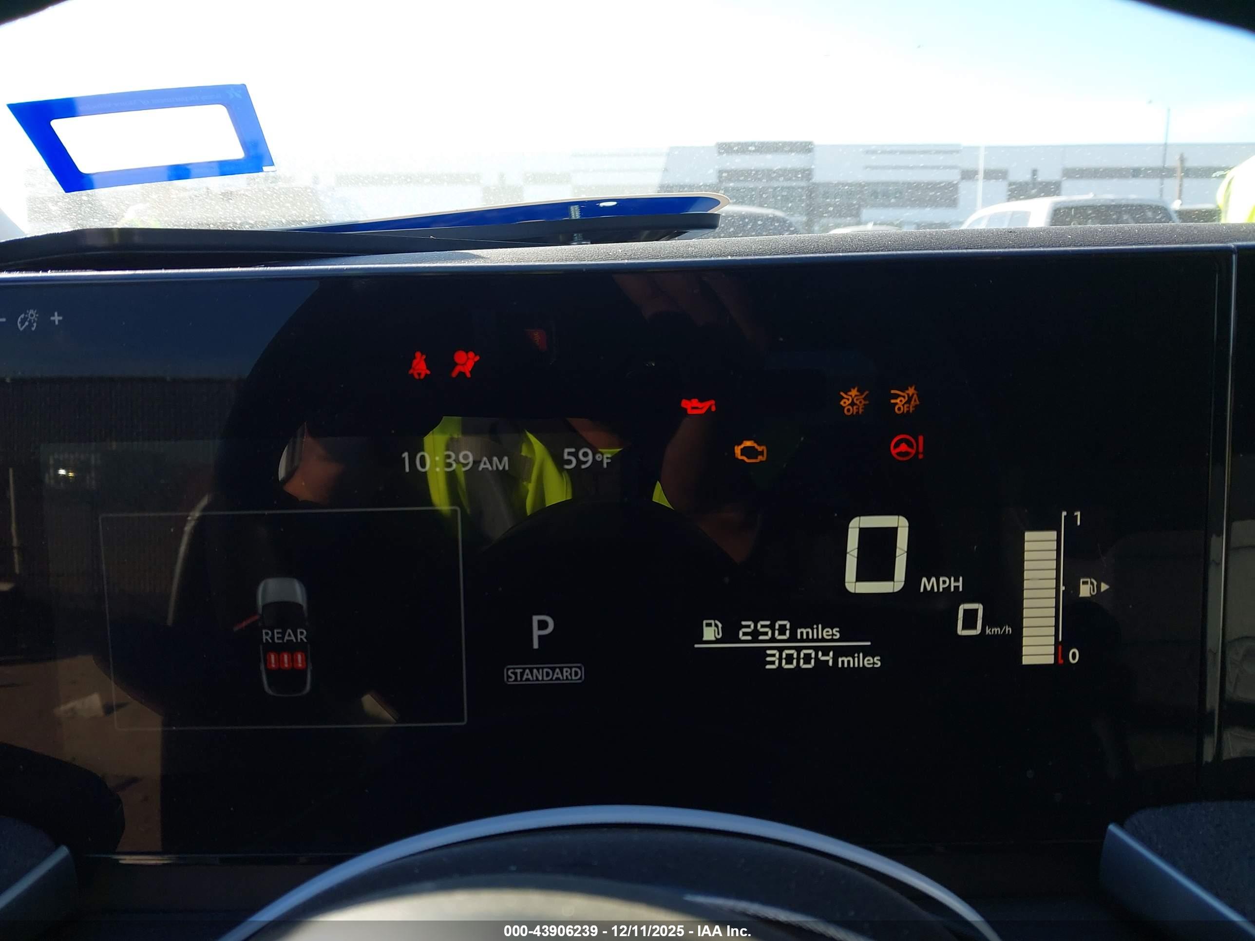 NISSAN KICKS image 7