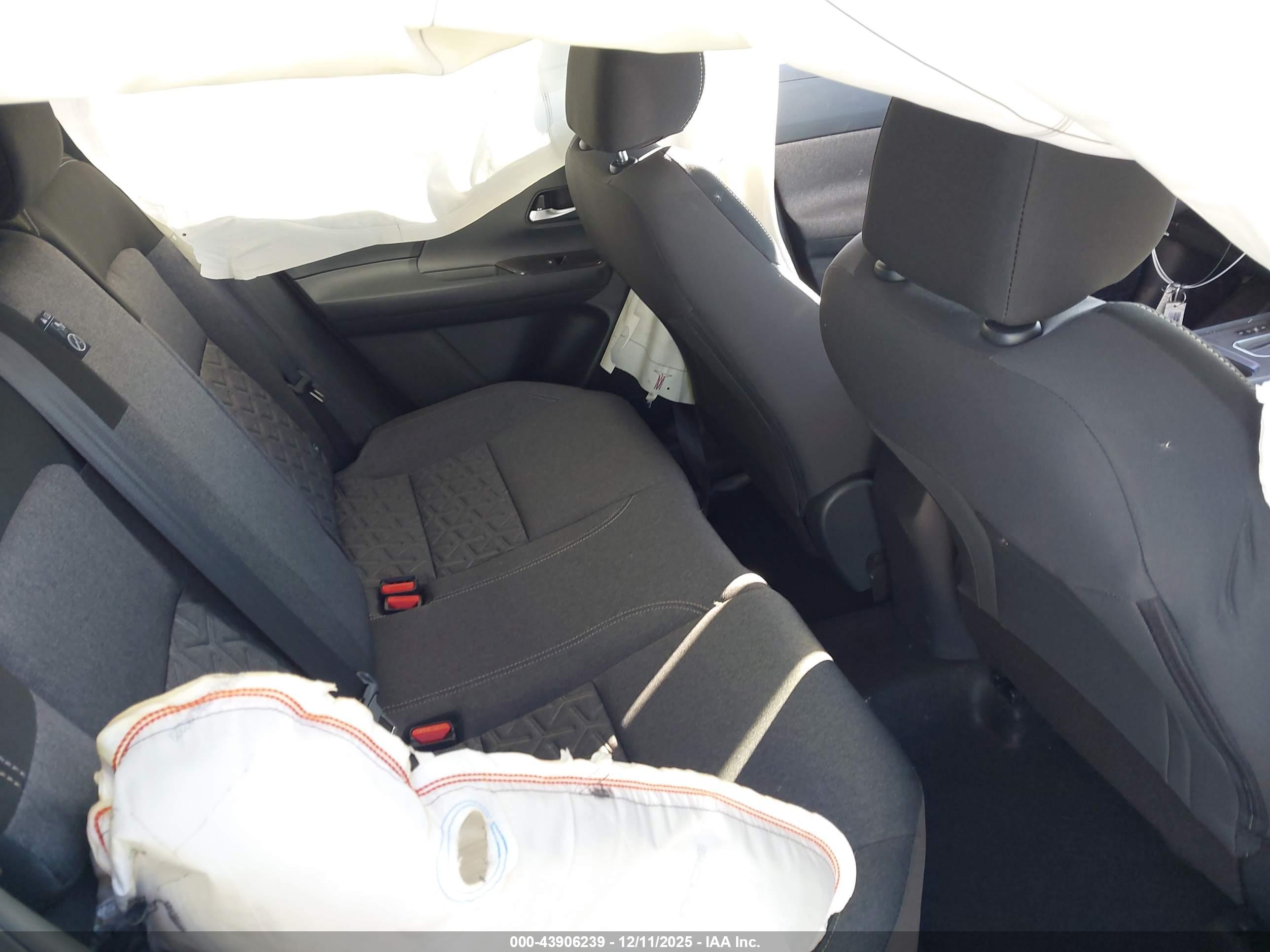 NISSAN KICKS image 8