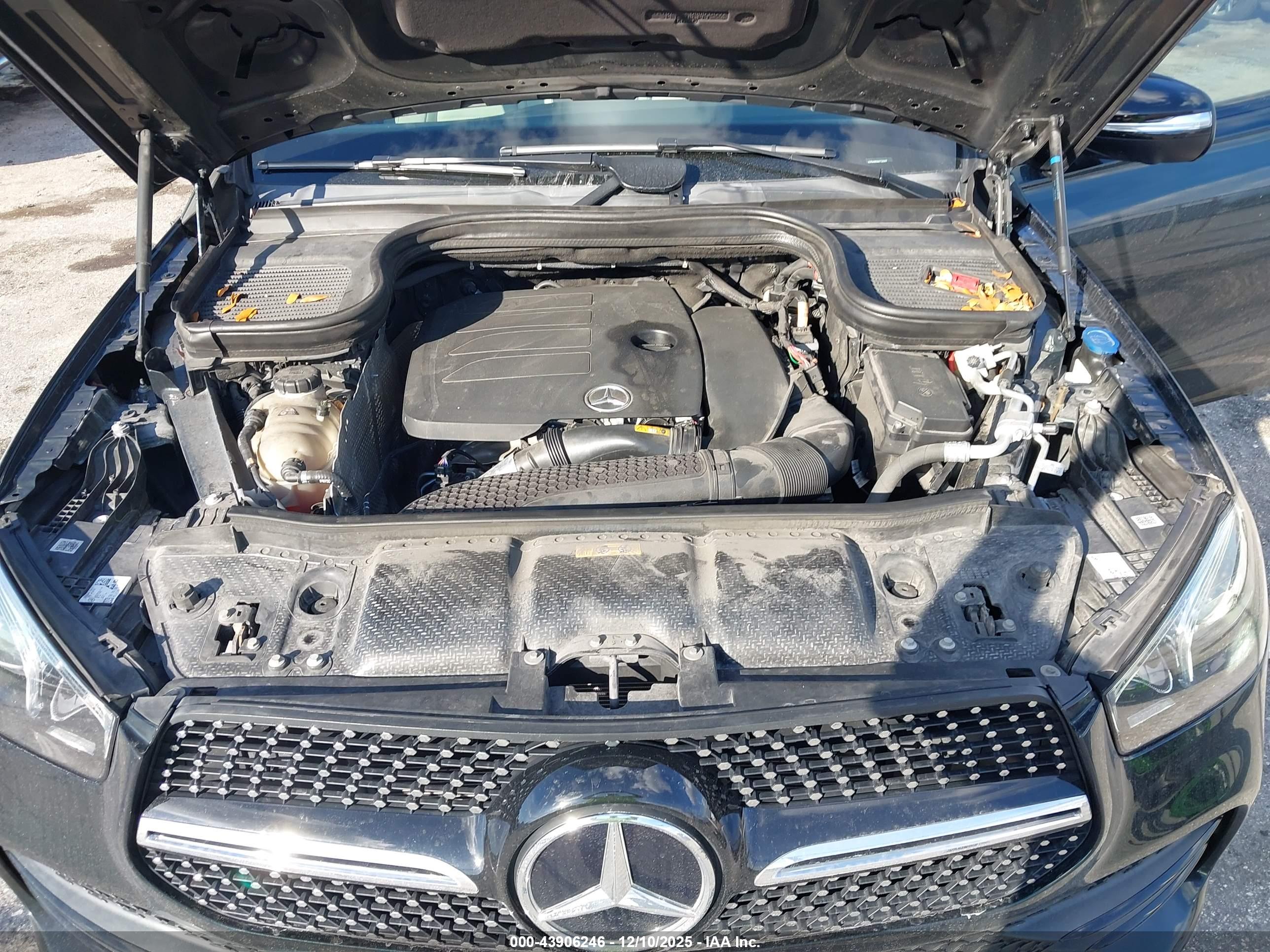 MERCEDES-BENZ GLE image 10