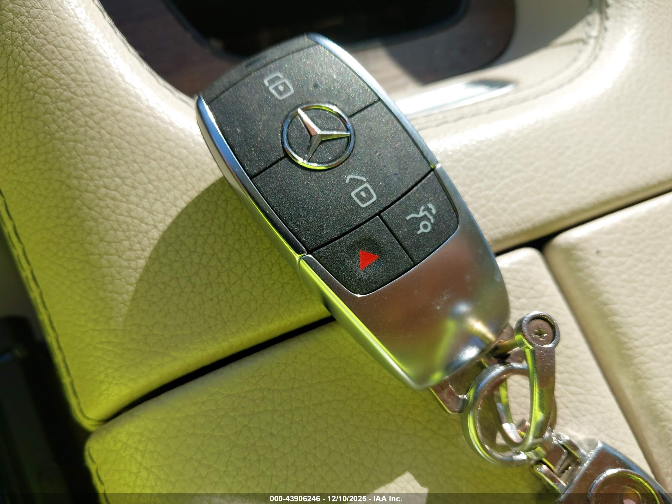 MERCEDES-BENZ GLE image 11