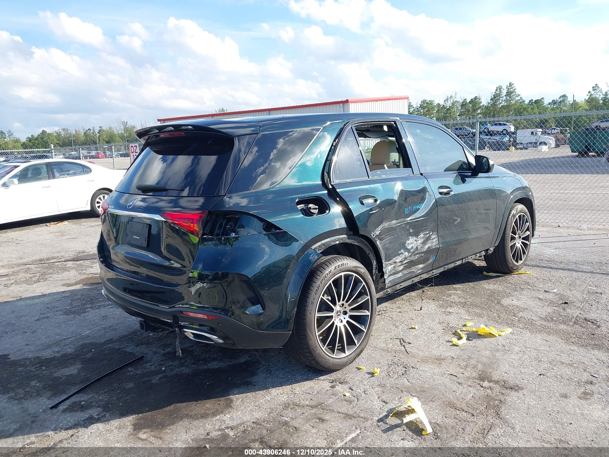MERCEDES-BENZ GLE image 4