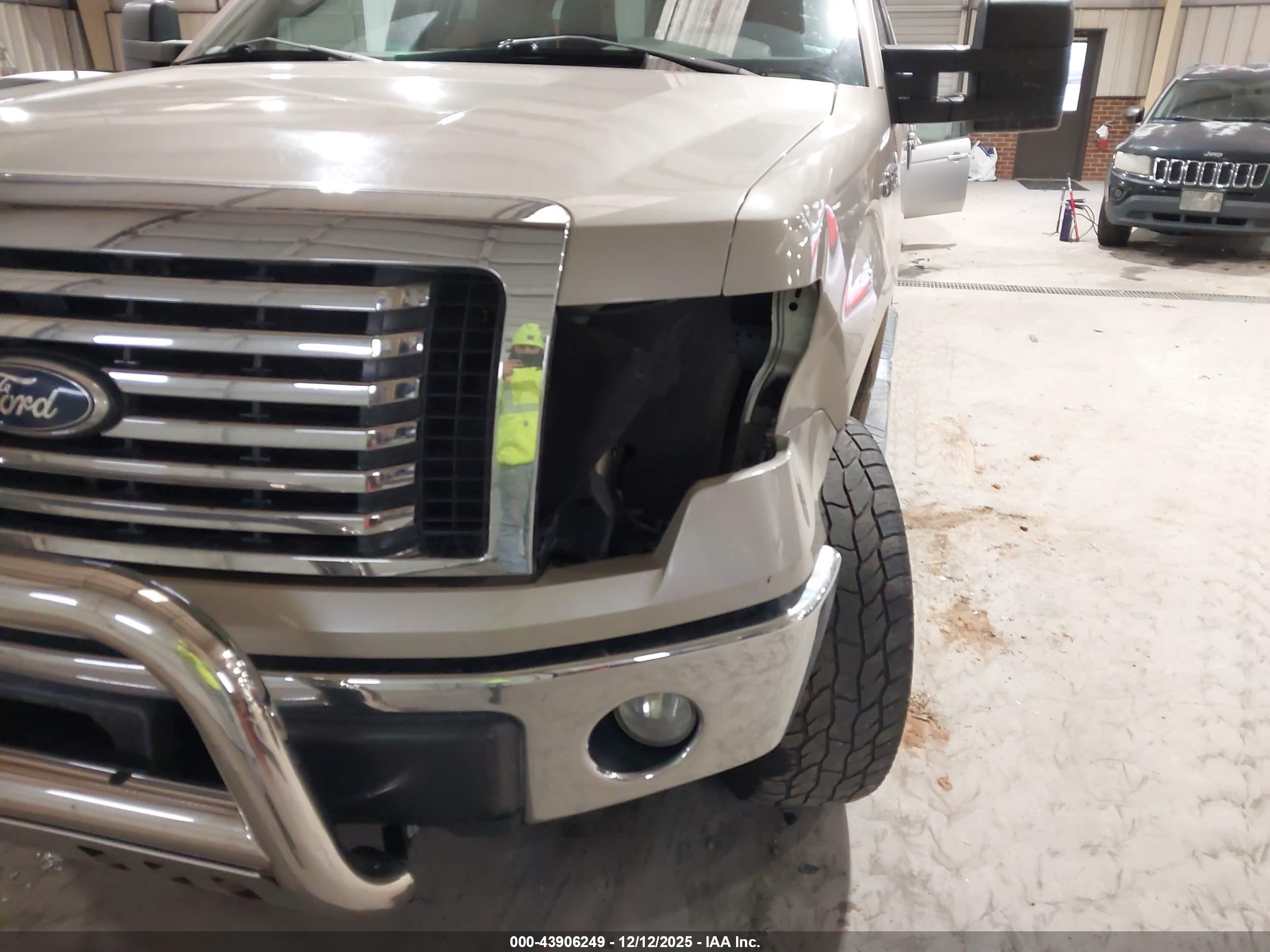 FORD F-150 image 6
