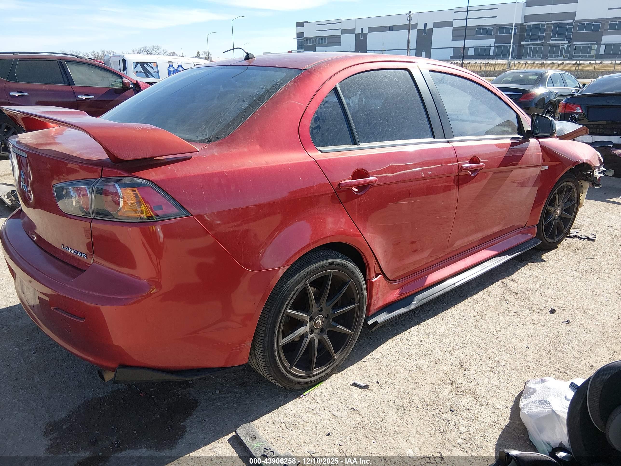 MITSUBISHI LANCER image 4