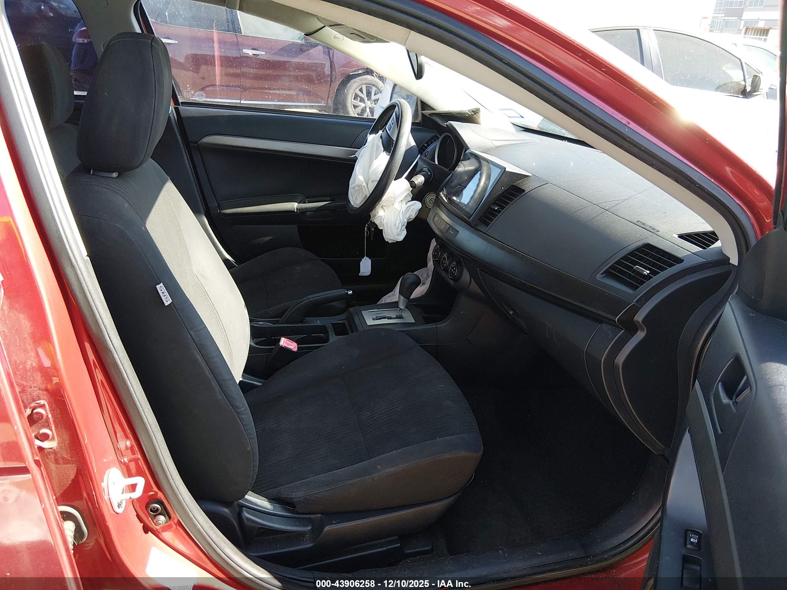 MITSUBISHI LANCER image 5