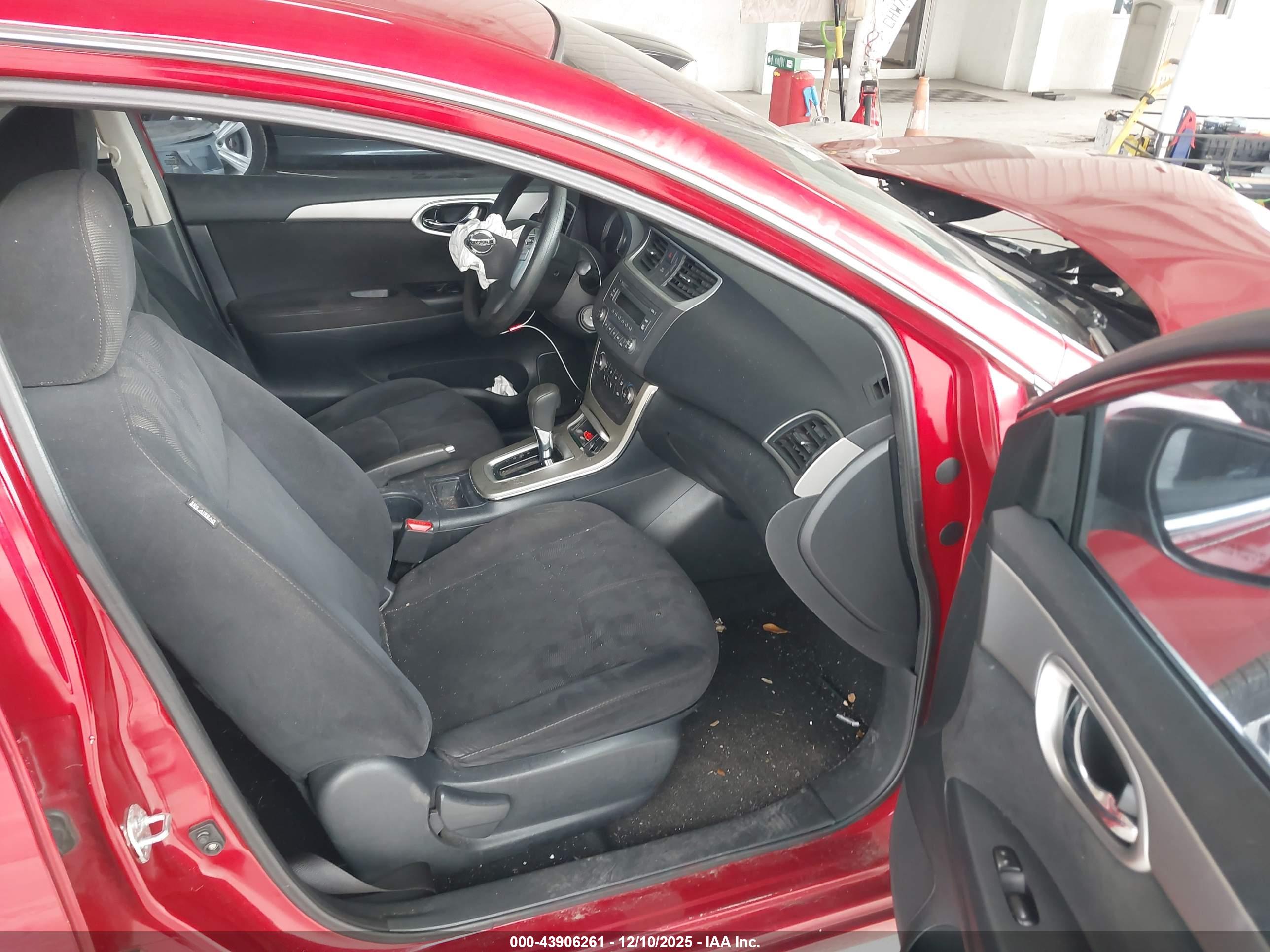 NISSAN SENTRA image 5