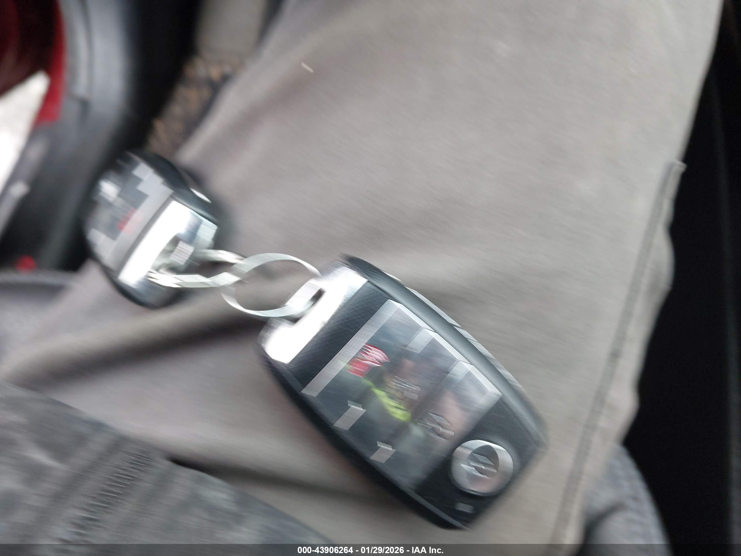 KIA SORENTO image 11