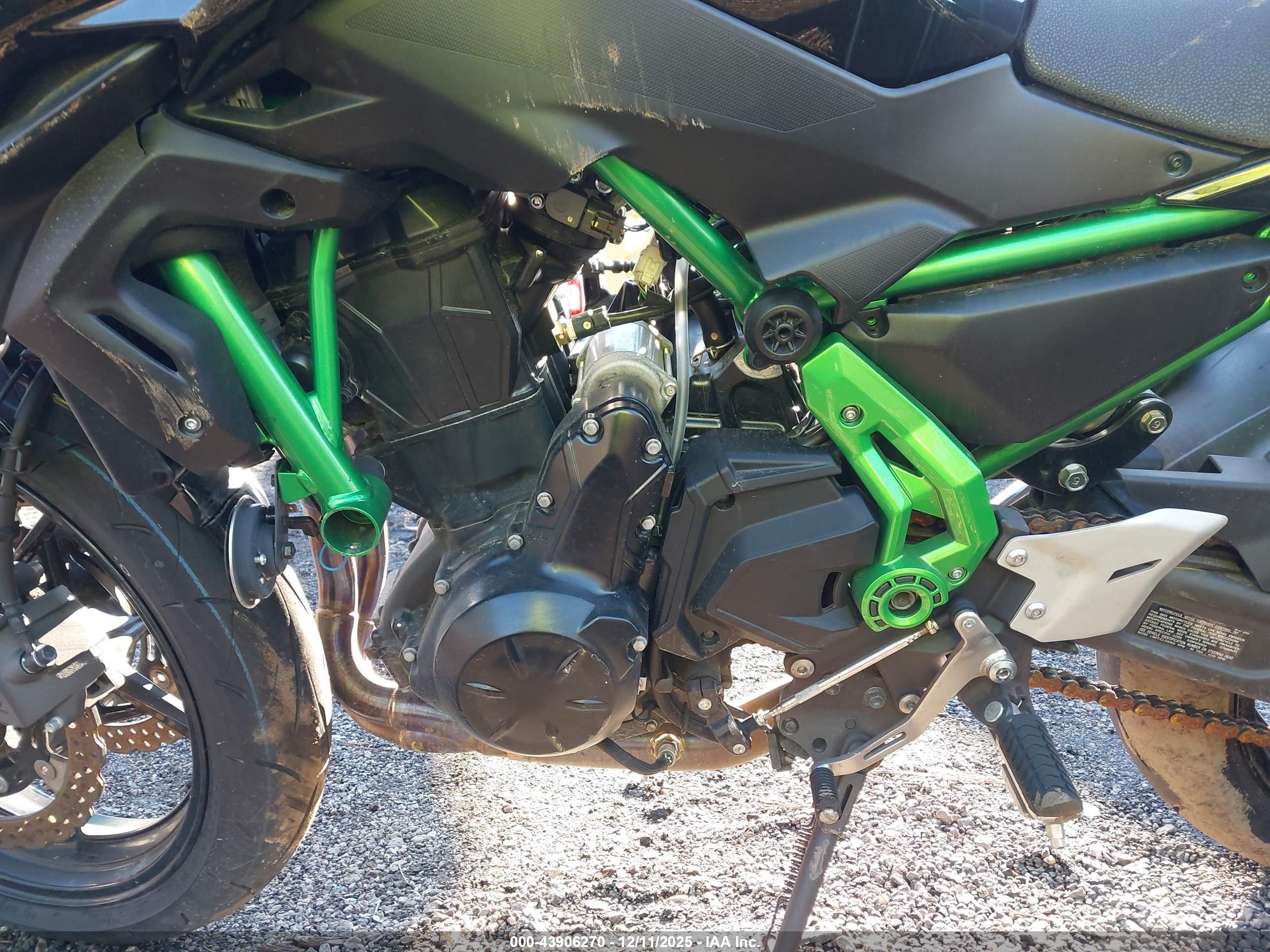 KAWASAKI ER650 image 9