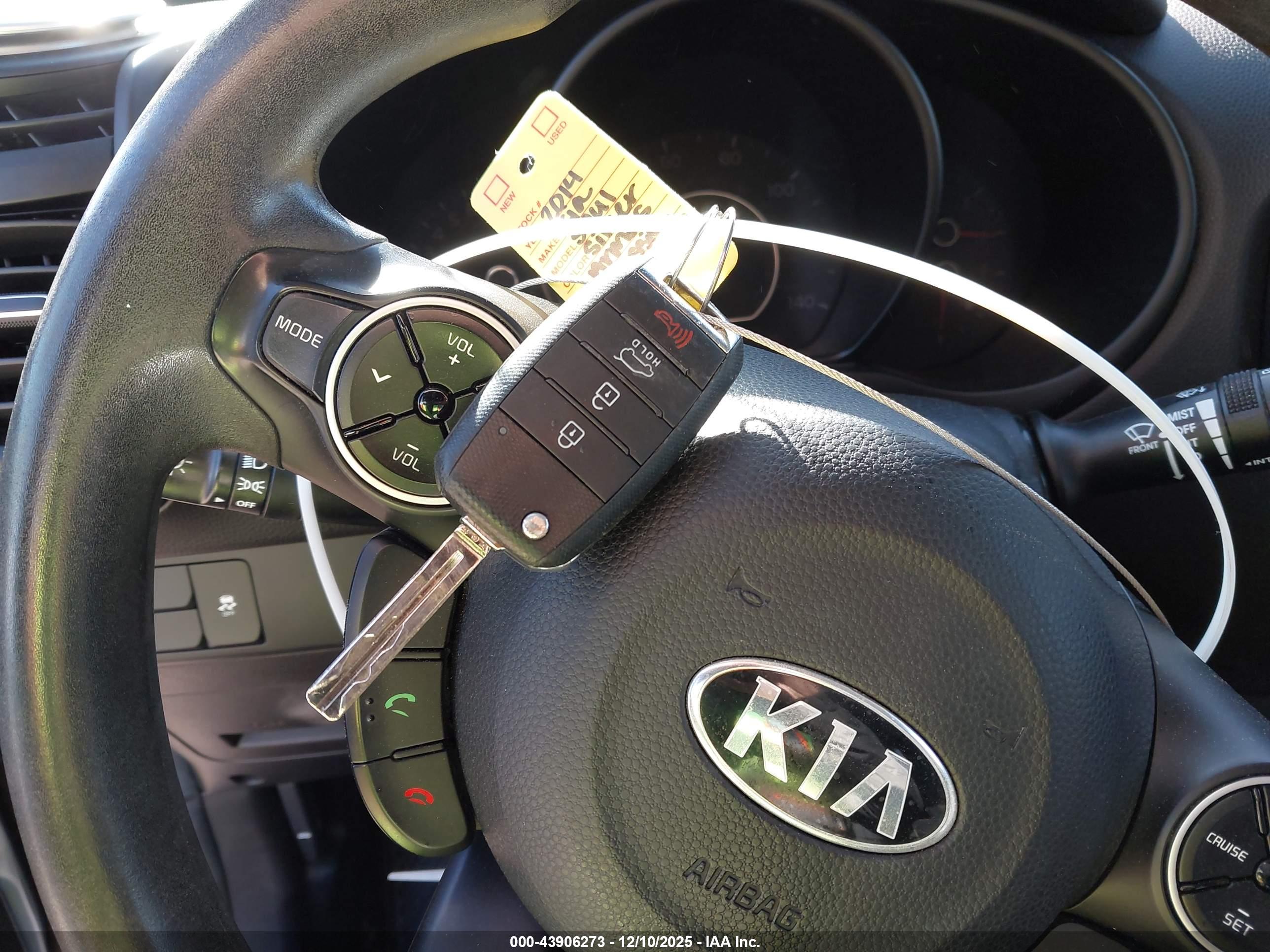 KIA SOUL image 11
