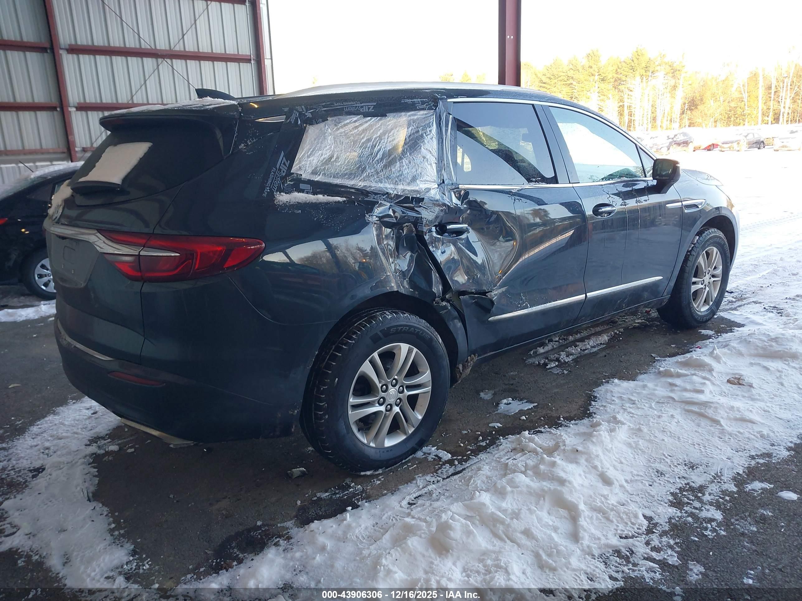 BUICK ENCLAVE image 4