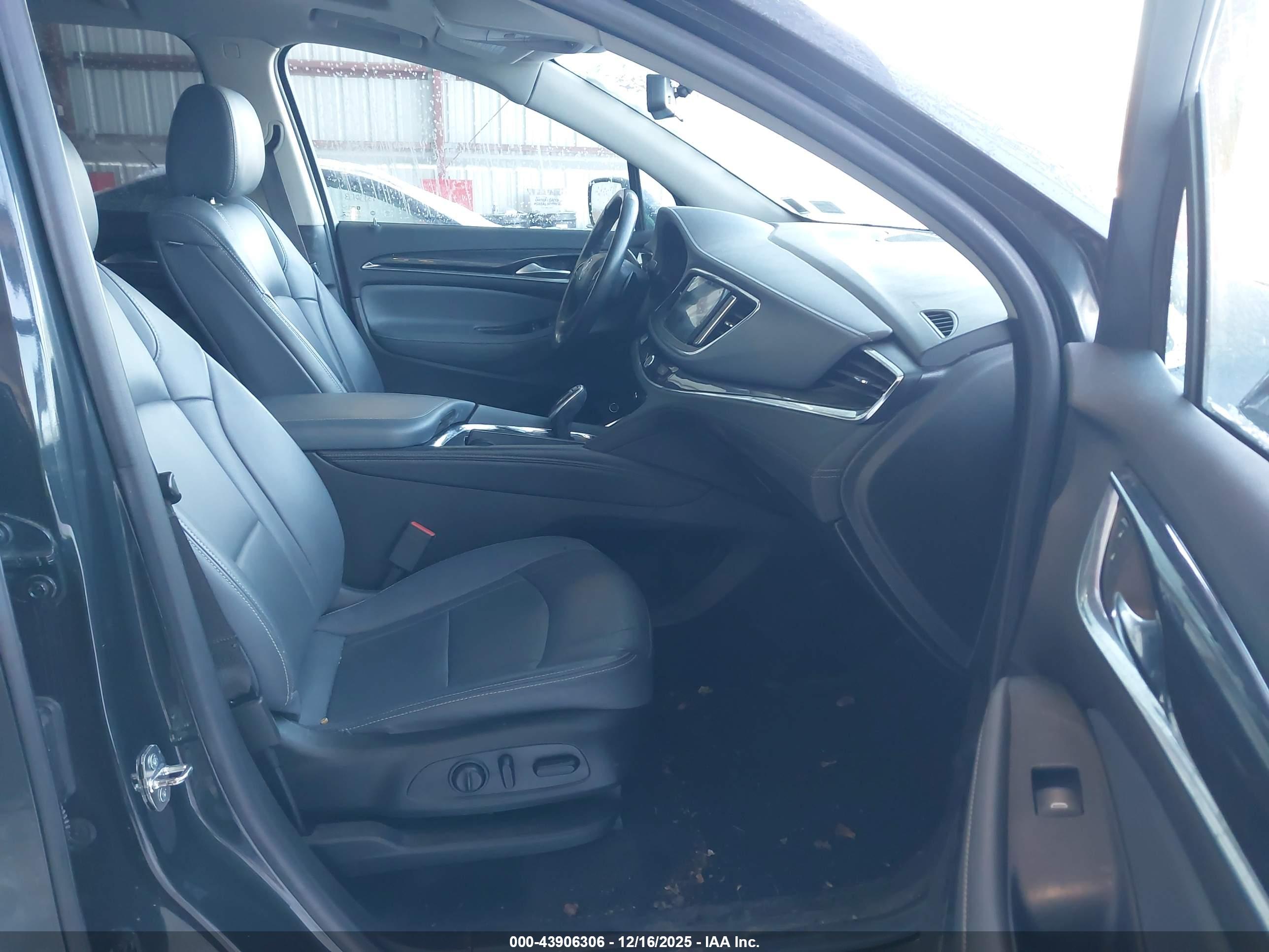 BUICK ENCLAVE image 5