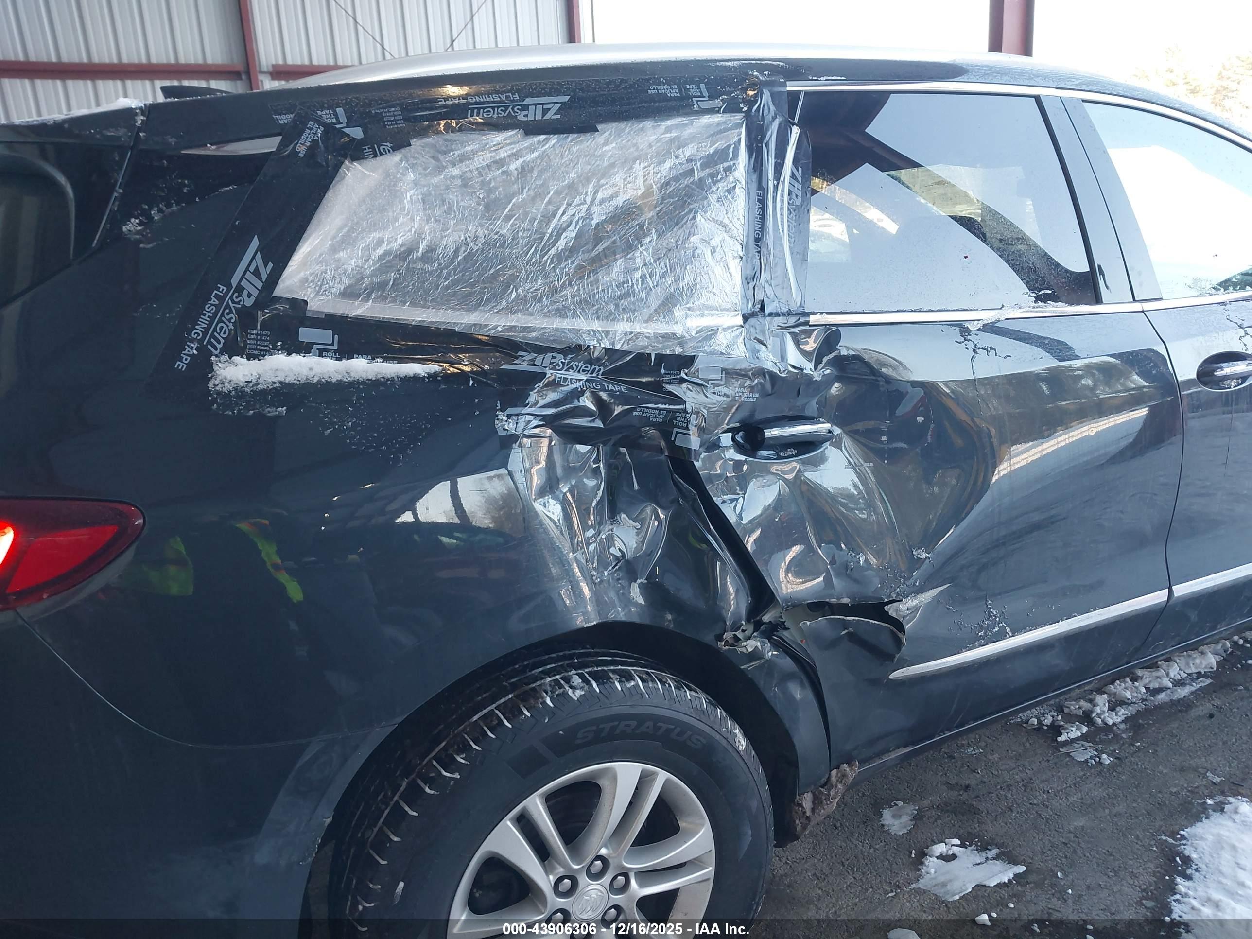 BUICK ENCLAVE image 6