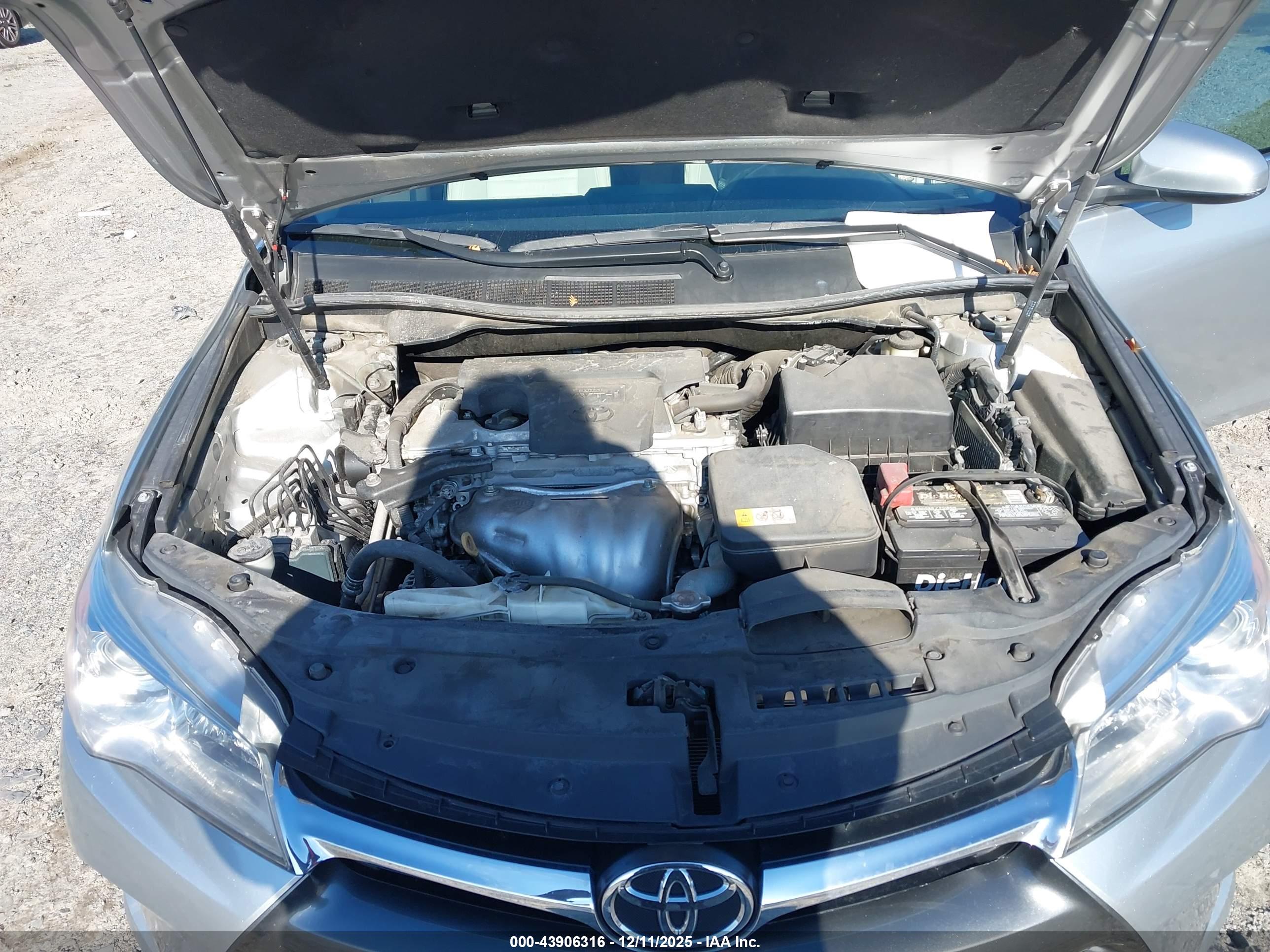 TOYOTA CAMRY image 10