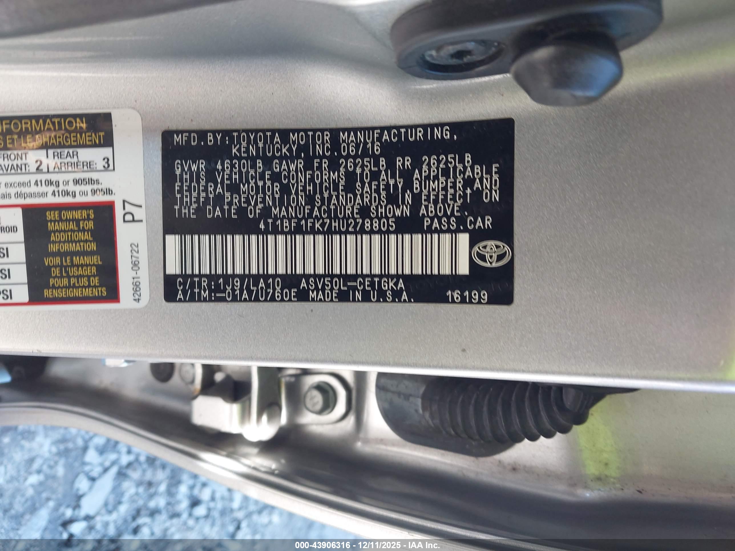 TOYOTA CAMRY image 9