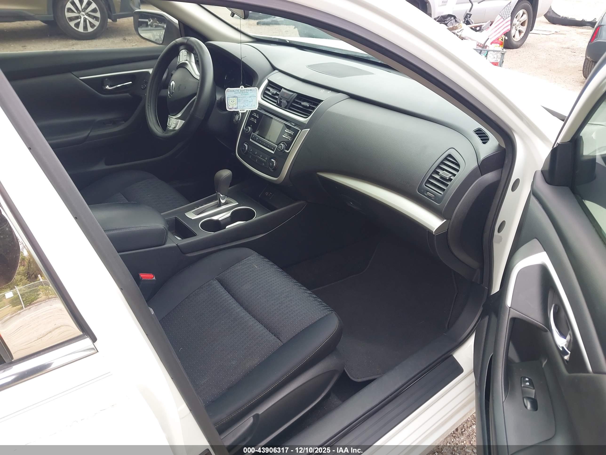 NISSAN ALTIMA image 5
