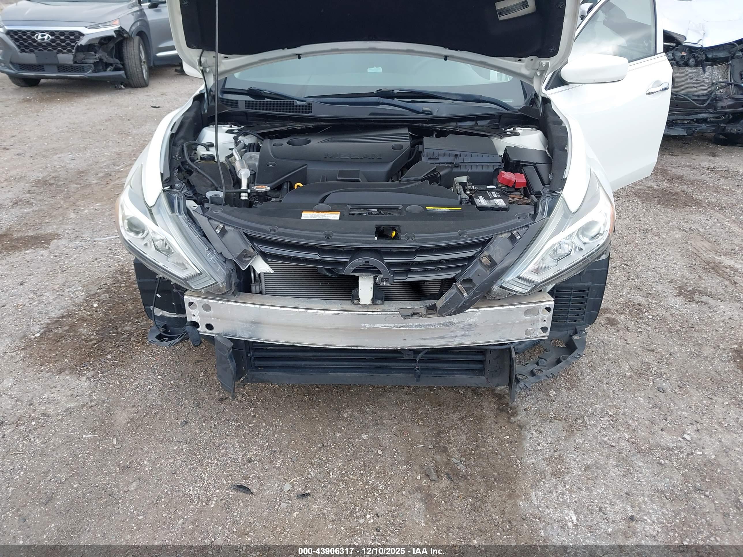 NISSAN ALTIMA image 6