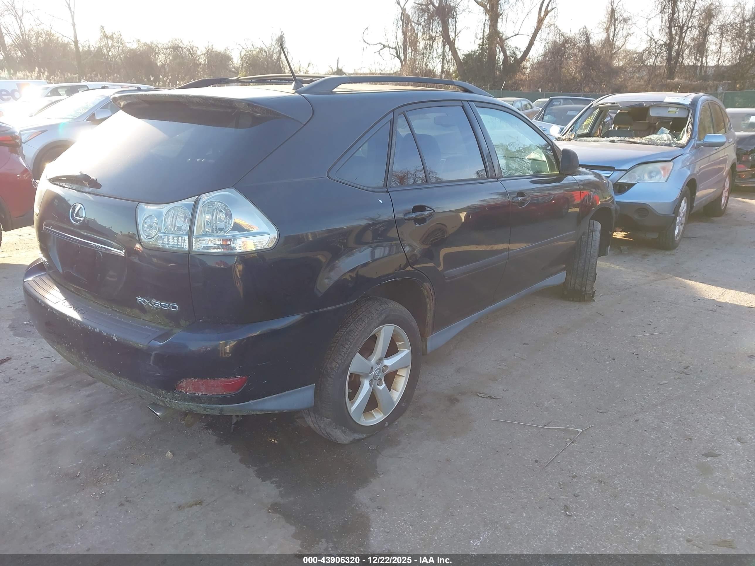 LEXUS RX image 4
