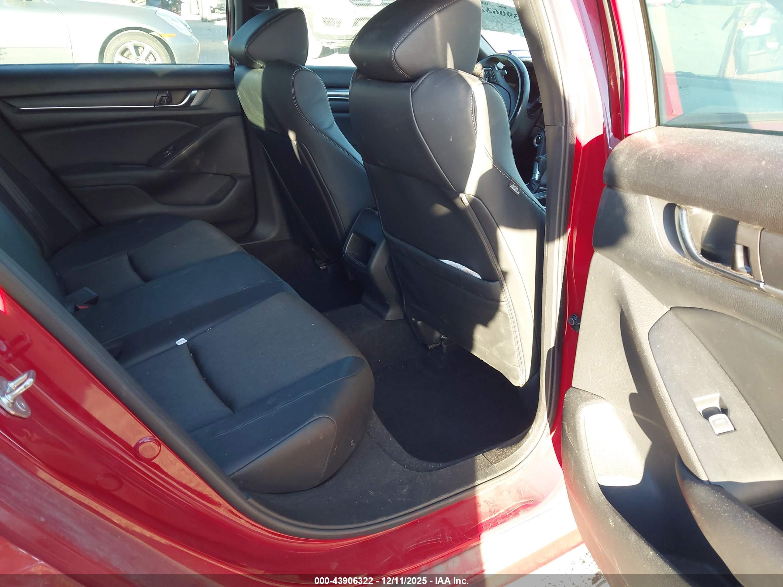 HONDA ACCORD image 8