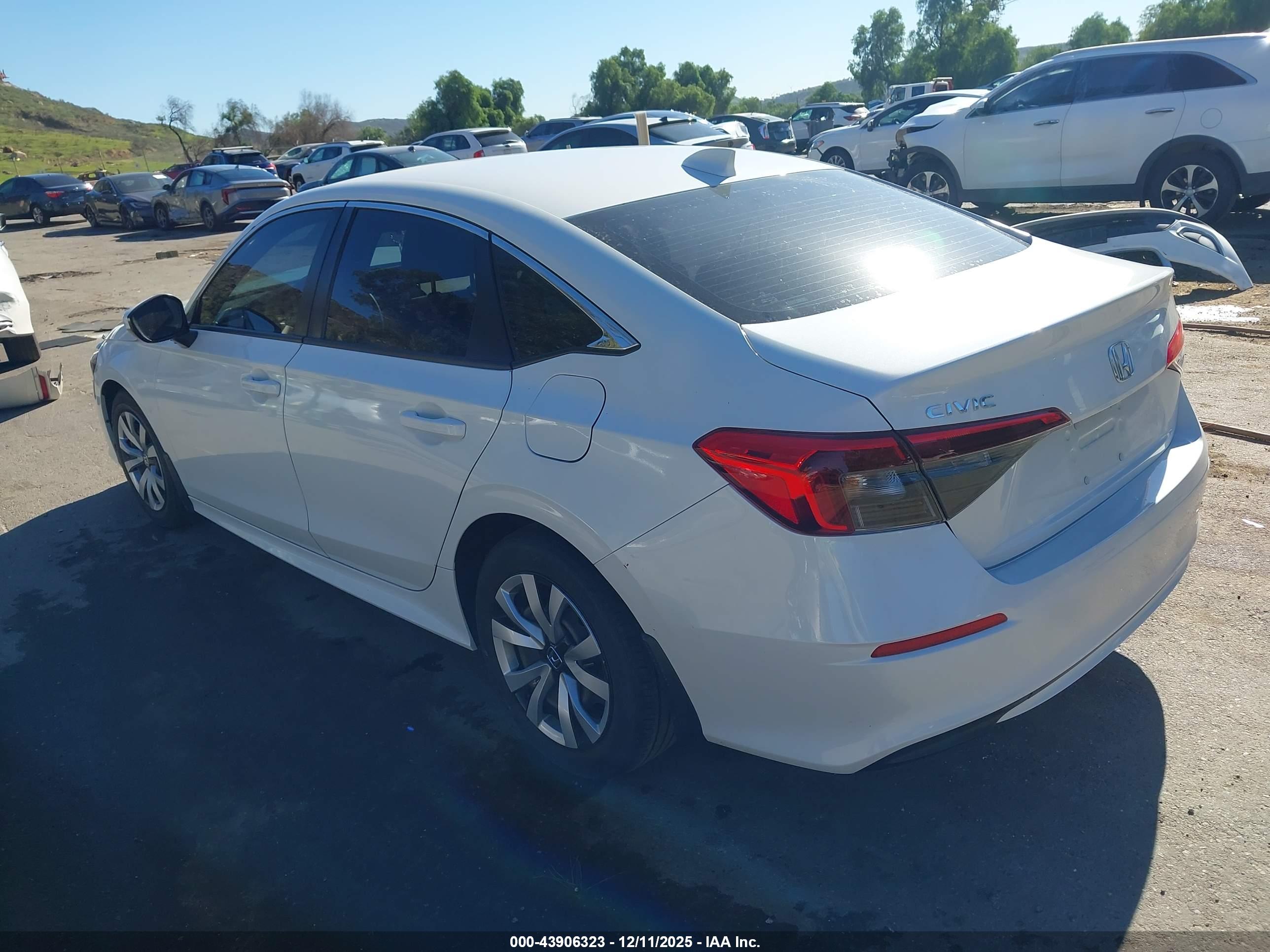 HONDA CIVIC image 3