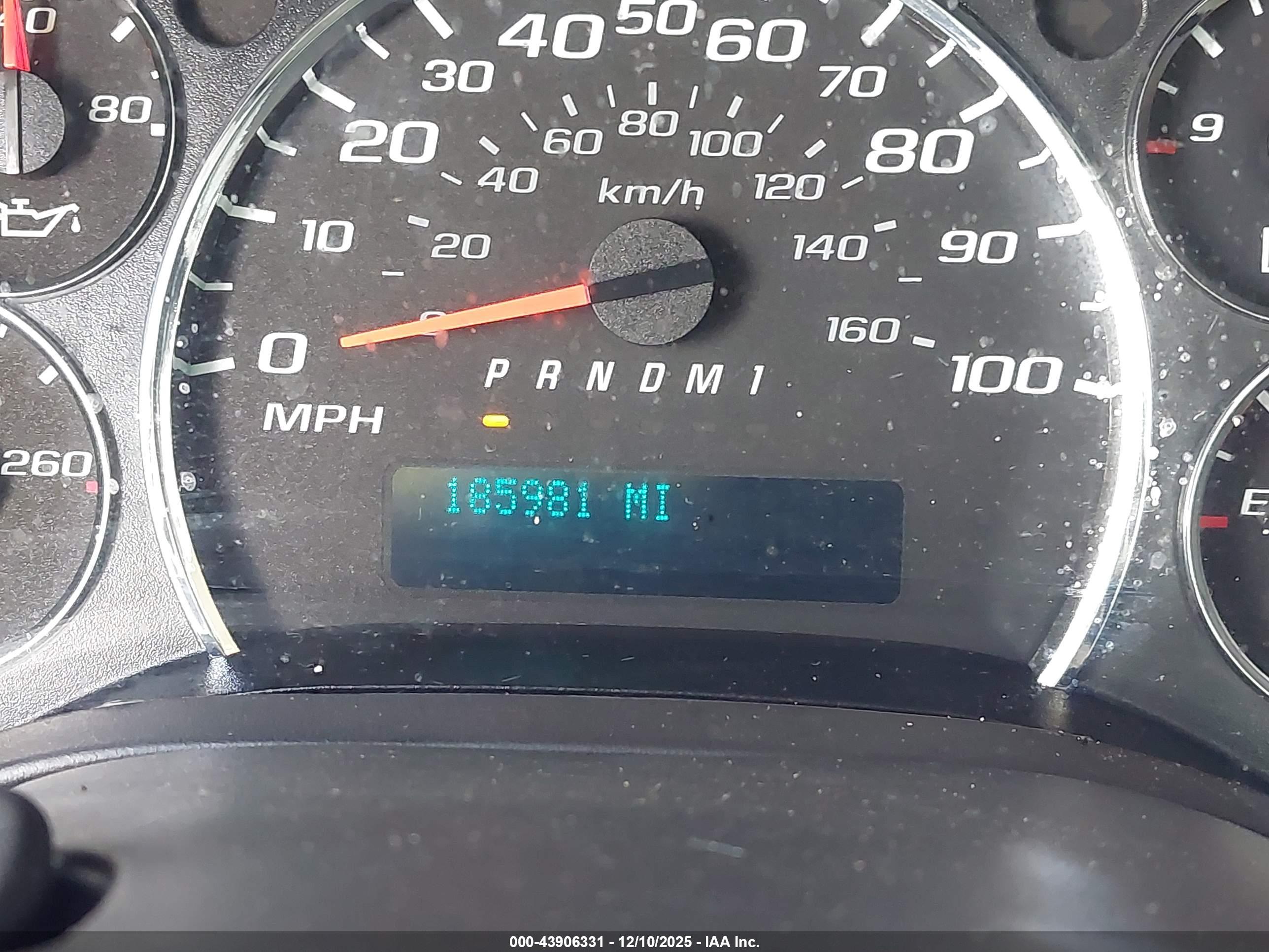 CHEVROLET EXPRESS image 6