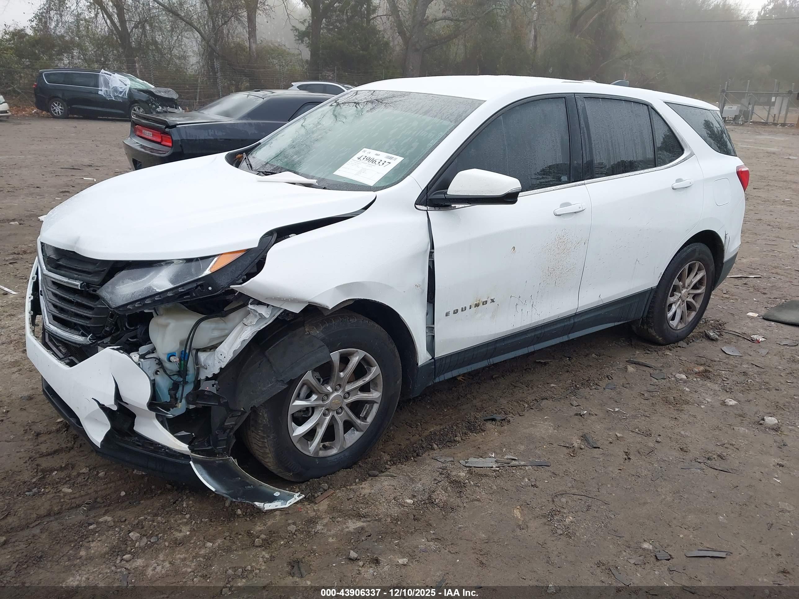 CHEVROLET EQUINOX image 2