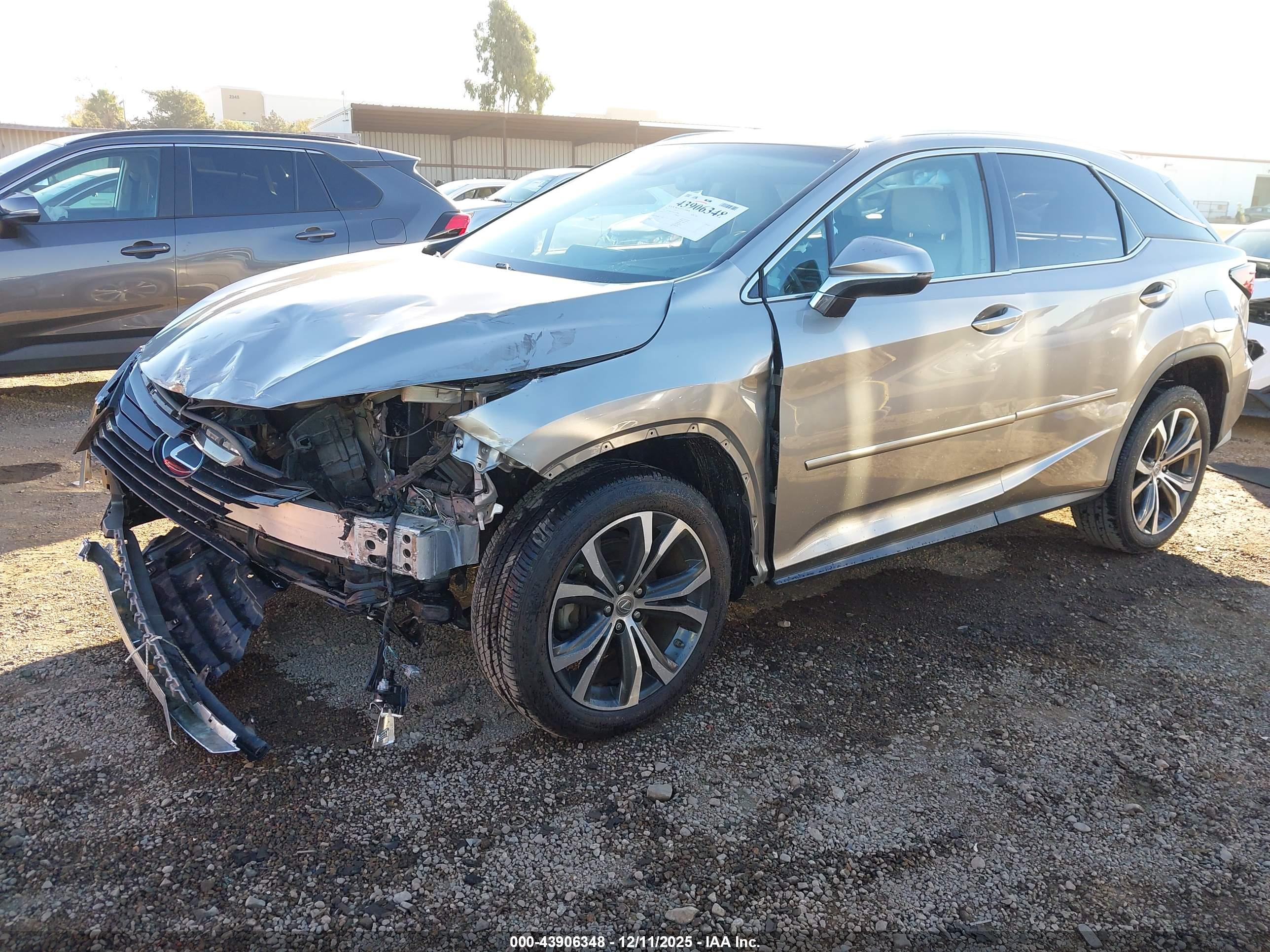 LEXUS RX image 2