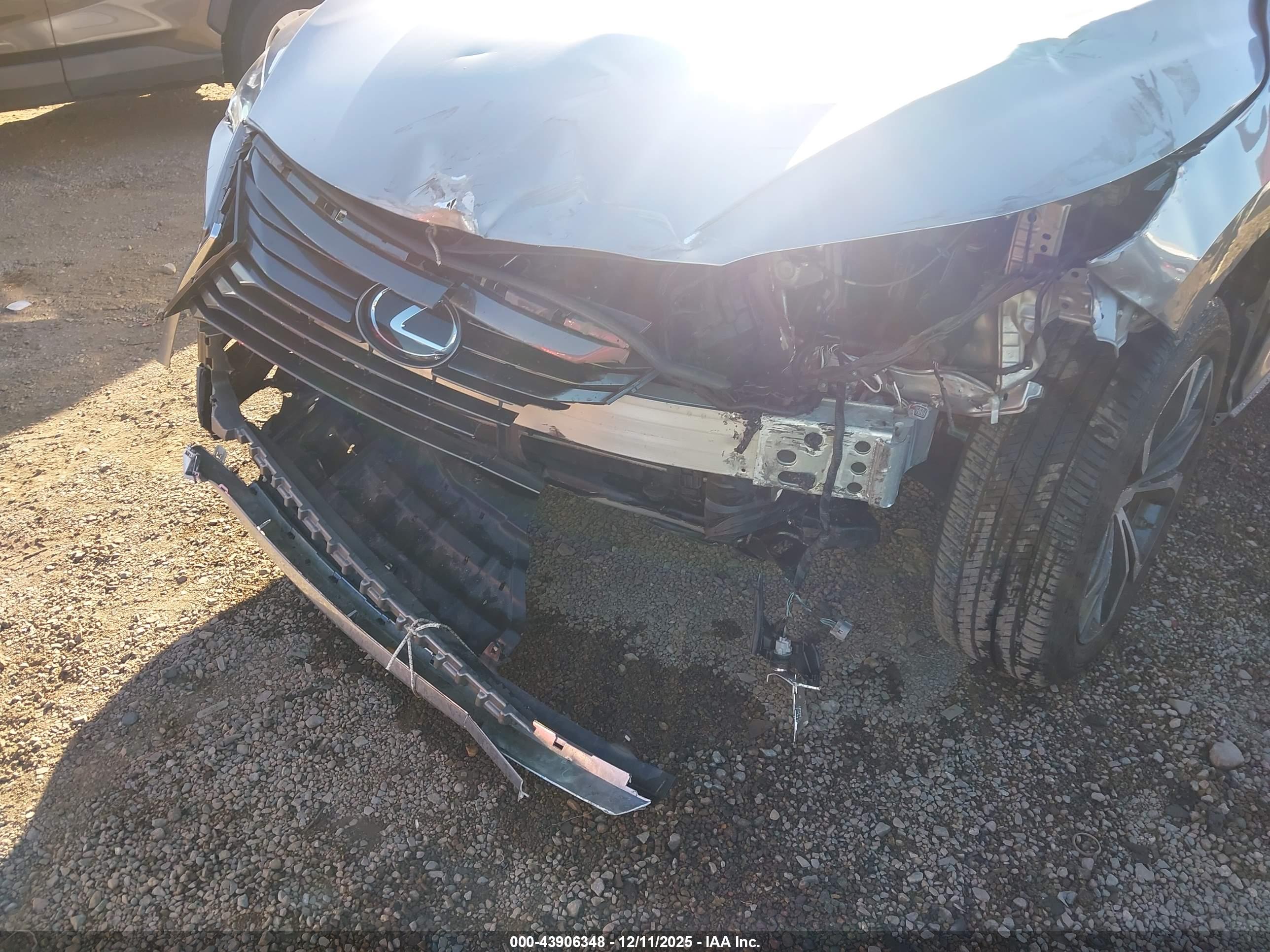 LEXUS RX image 6