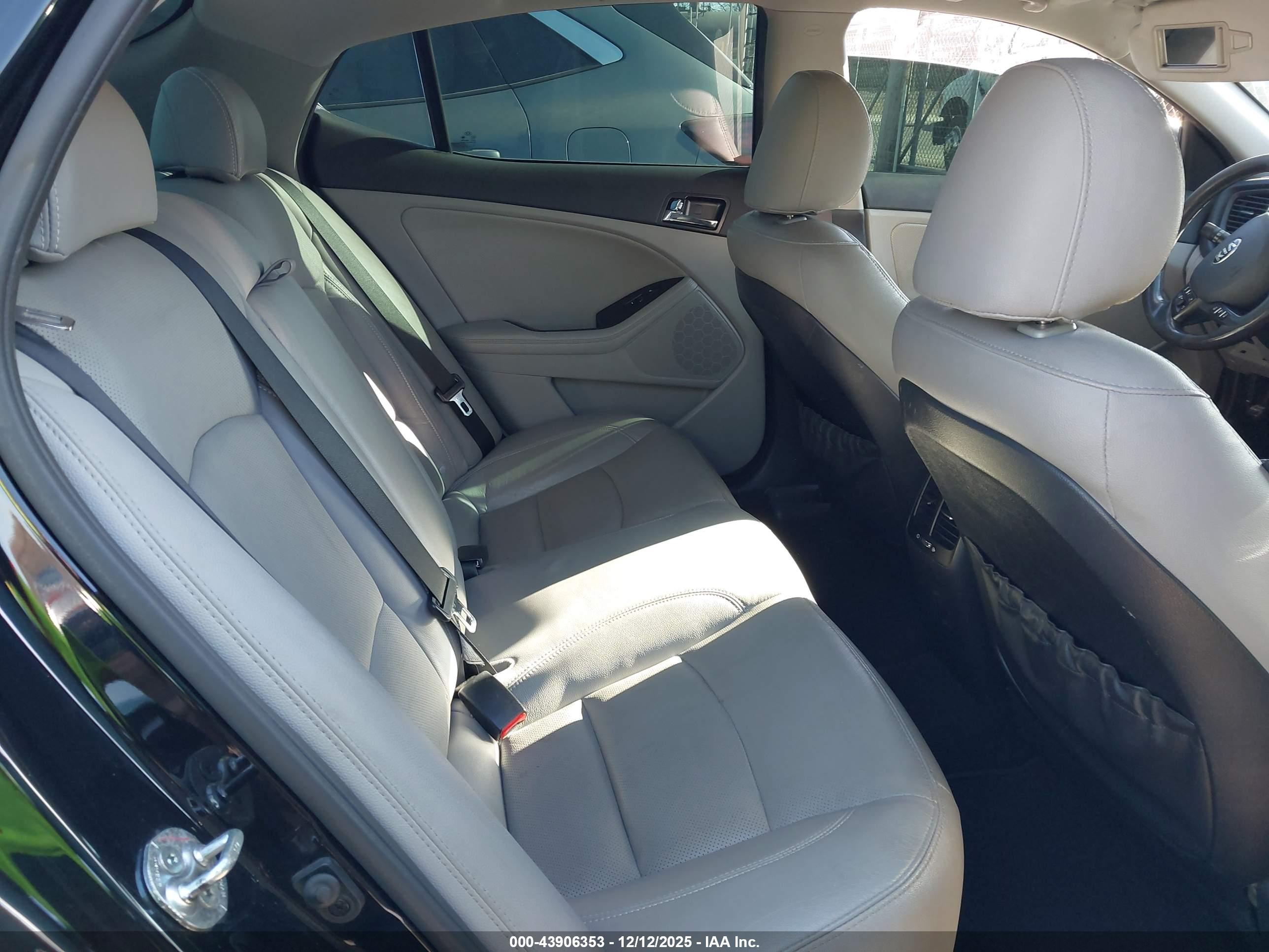KIA OPTIMA image 8
