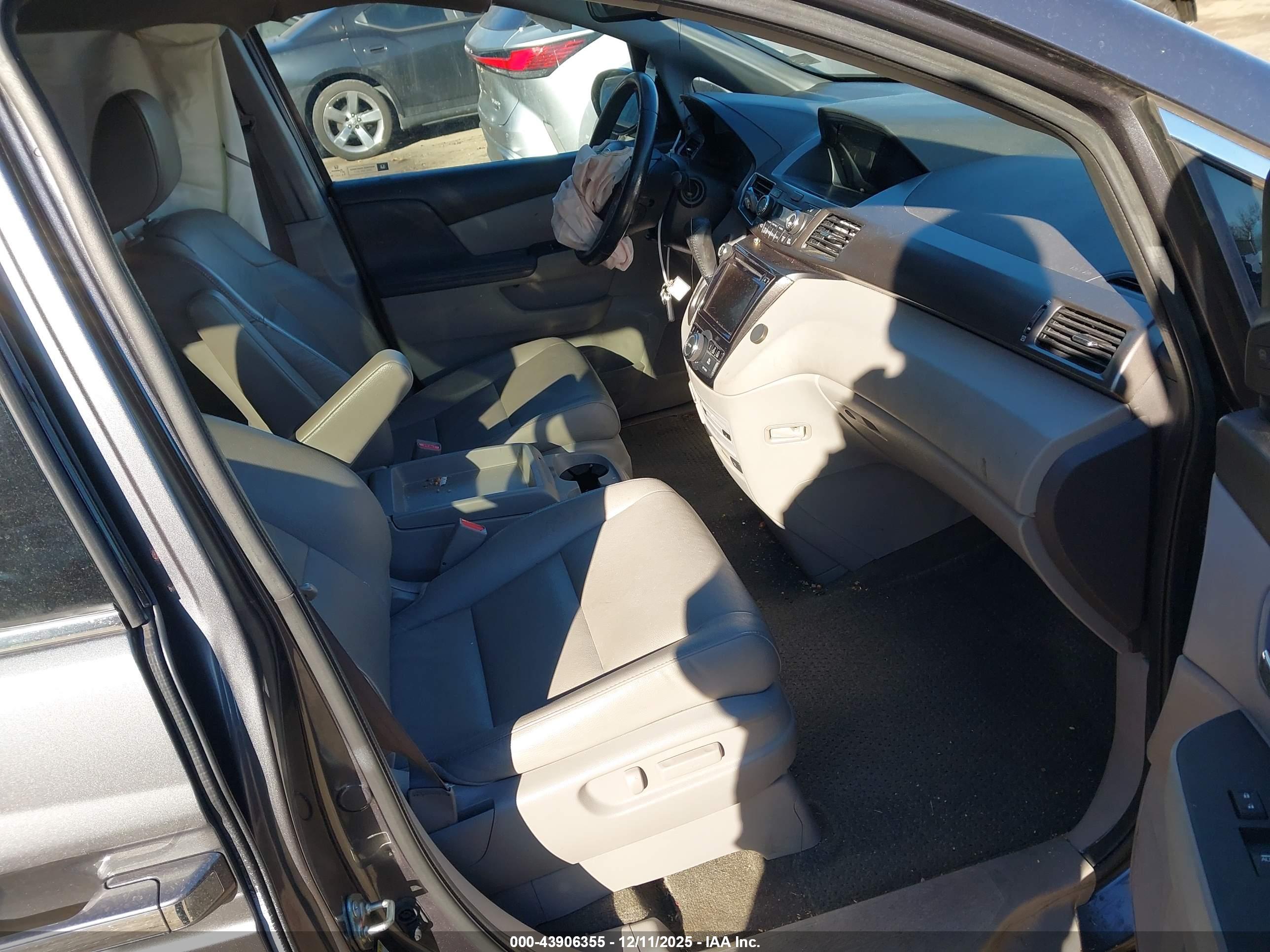 HONDA ODYSSEY image 5