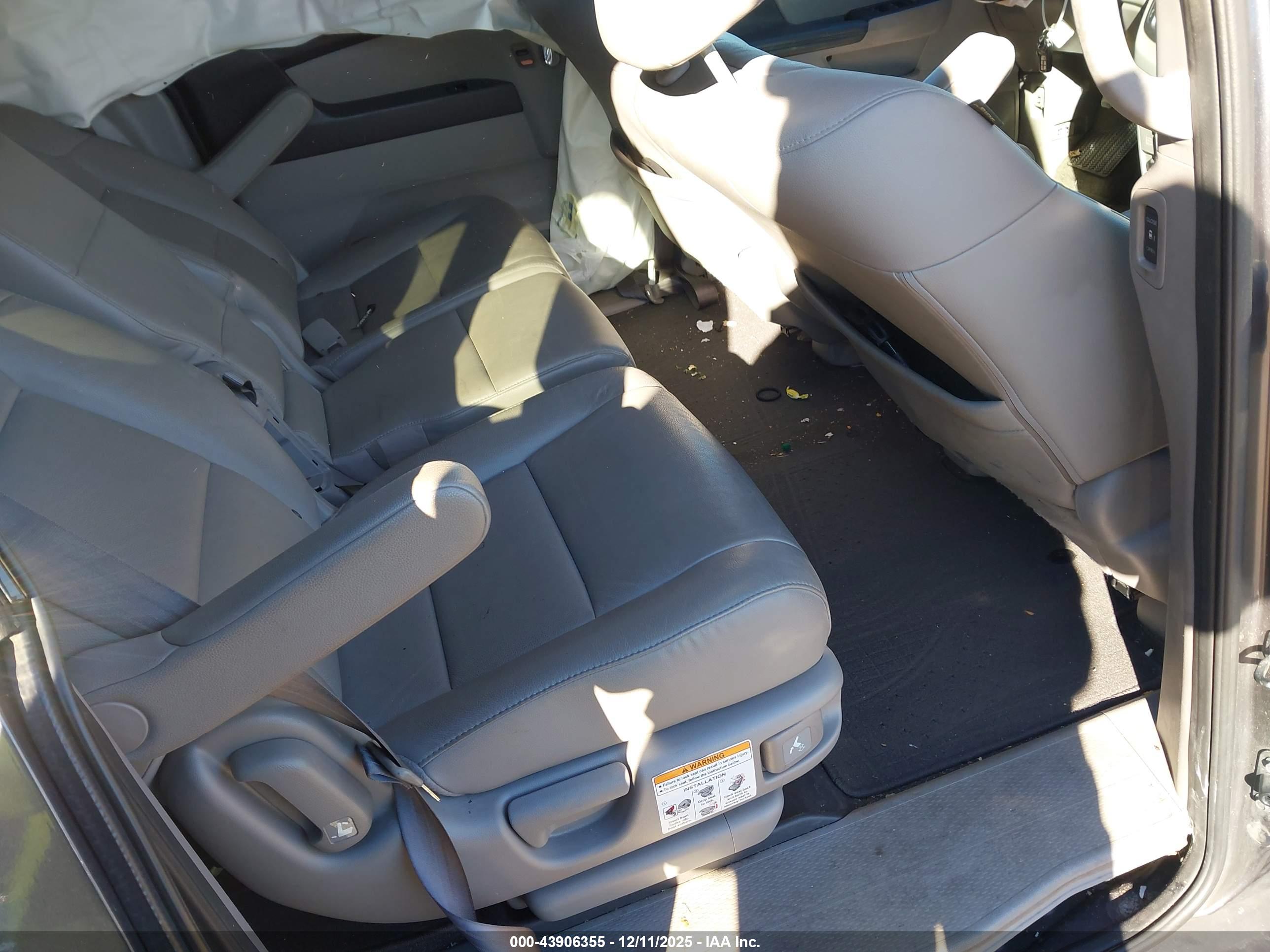 HONDA ODYSSEY image 8