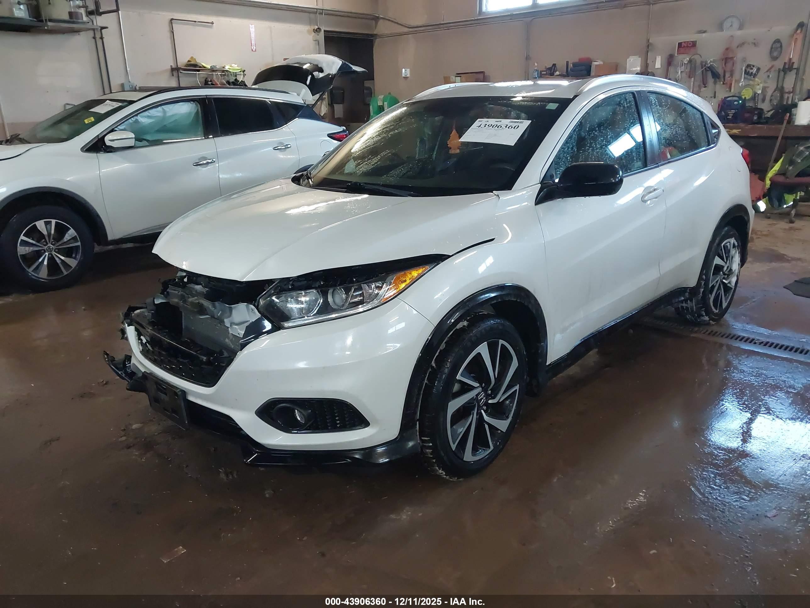 HONDA HR-V image 2
